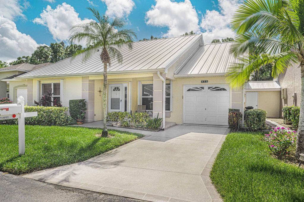 Photo of 475 NW Casanova Circle, Port St Lucie, FL 34986 (MLS # R10925397)