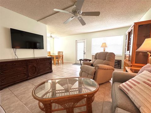 289 Markham  N 289 Deerfield Beach FL 33442