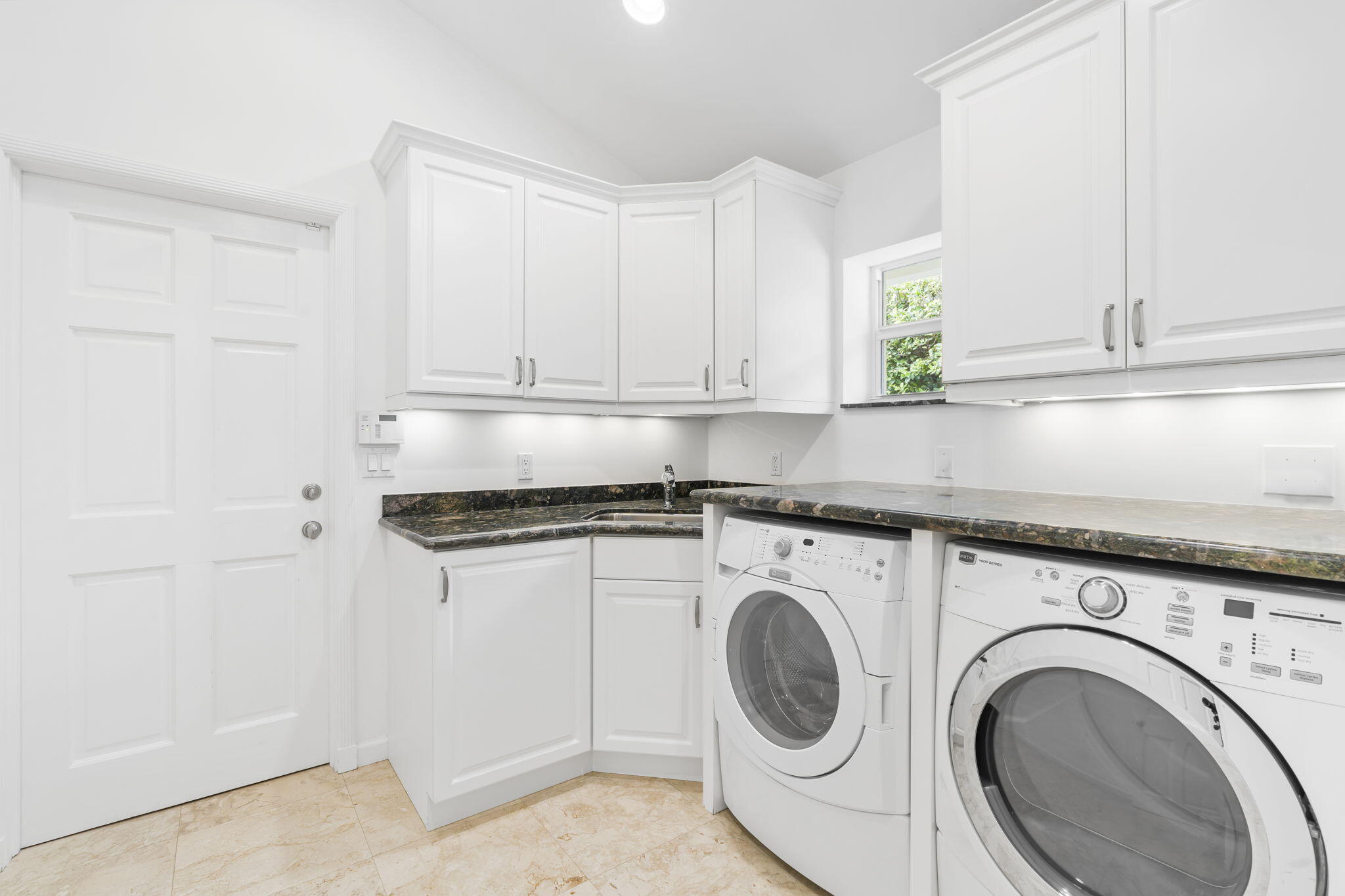 NORTH SHORE - Residential