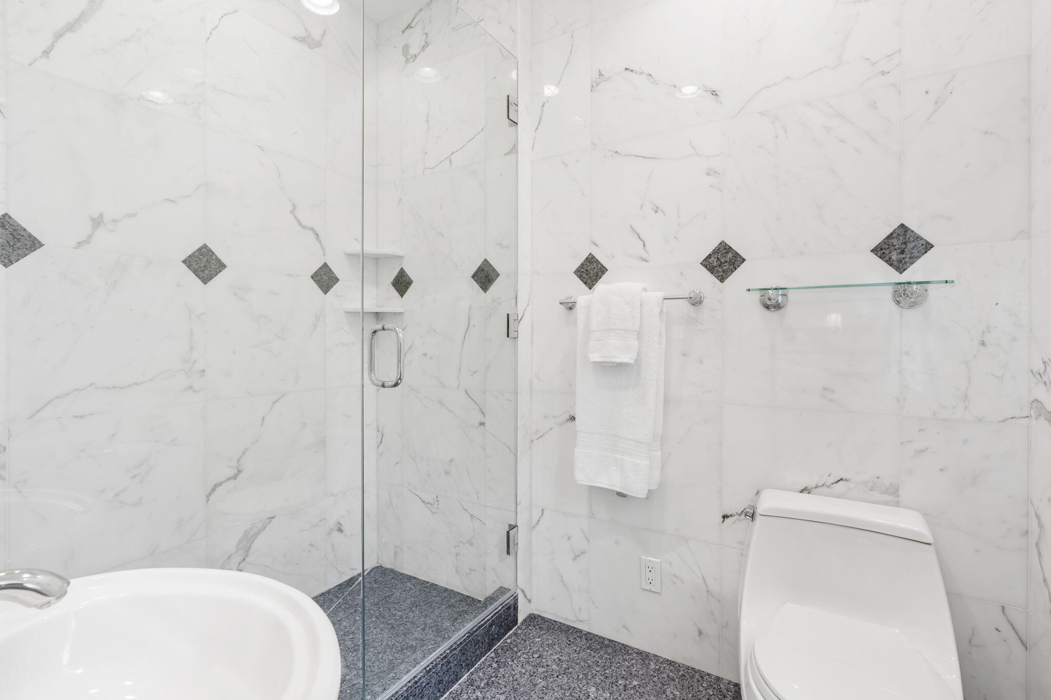 NORTH SHORE - Residential