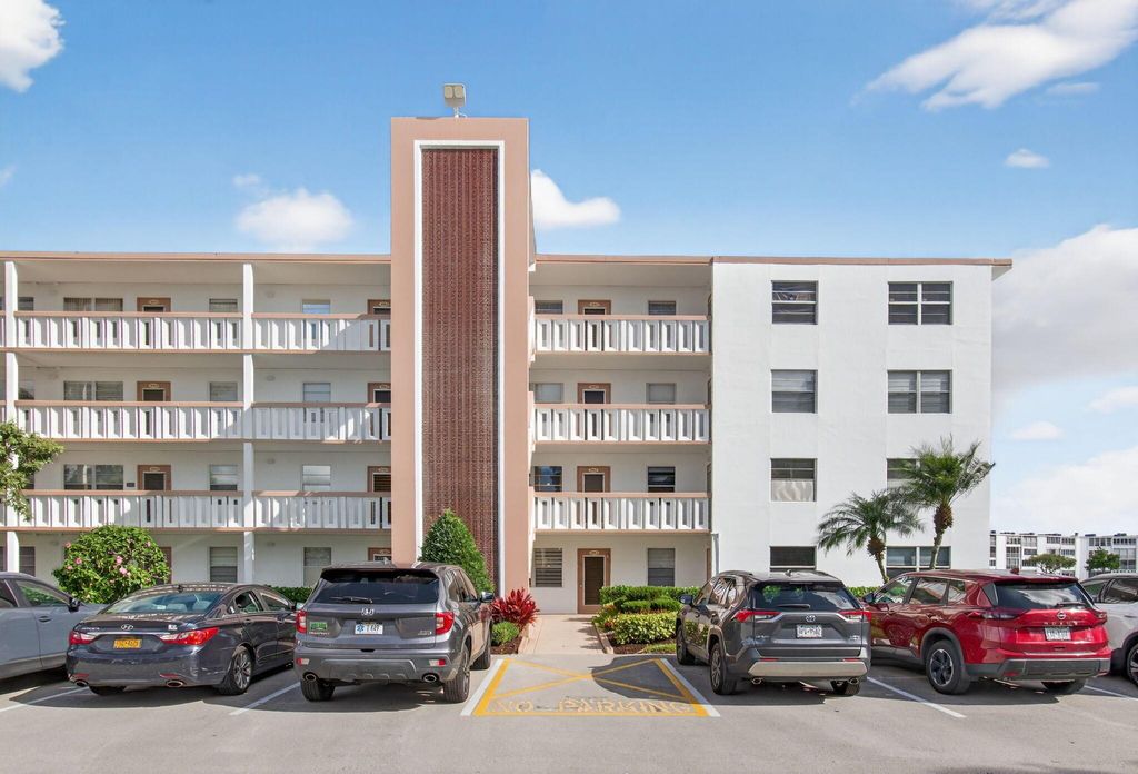 Photo of 4082 Wolverton, Boca Raton, FL 33434 (MLS # R11148217)