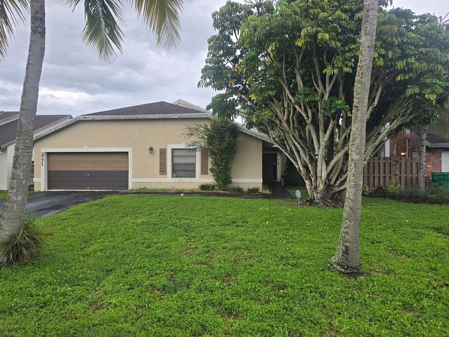 Spacious 4 bedroom, 2 bath, pool home in Coral Springs! Features granite counters, stainless steel appliances, and updated baths, plus vaulted ceilings, crown molding, and tile in living areas. Enjoy a true 4-bedroom layout with 2-car garage. Price reflects some TLC needed, making this a great opportunity to personalize and add value in an established Coral Springs neighborhood.