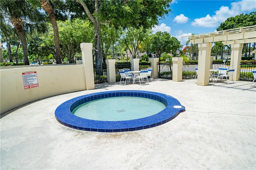 WELLESLEY AT LAKE CLARKE - Residential