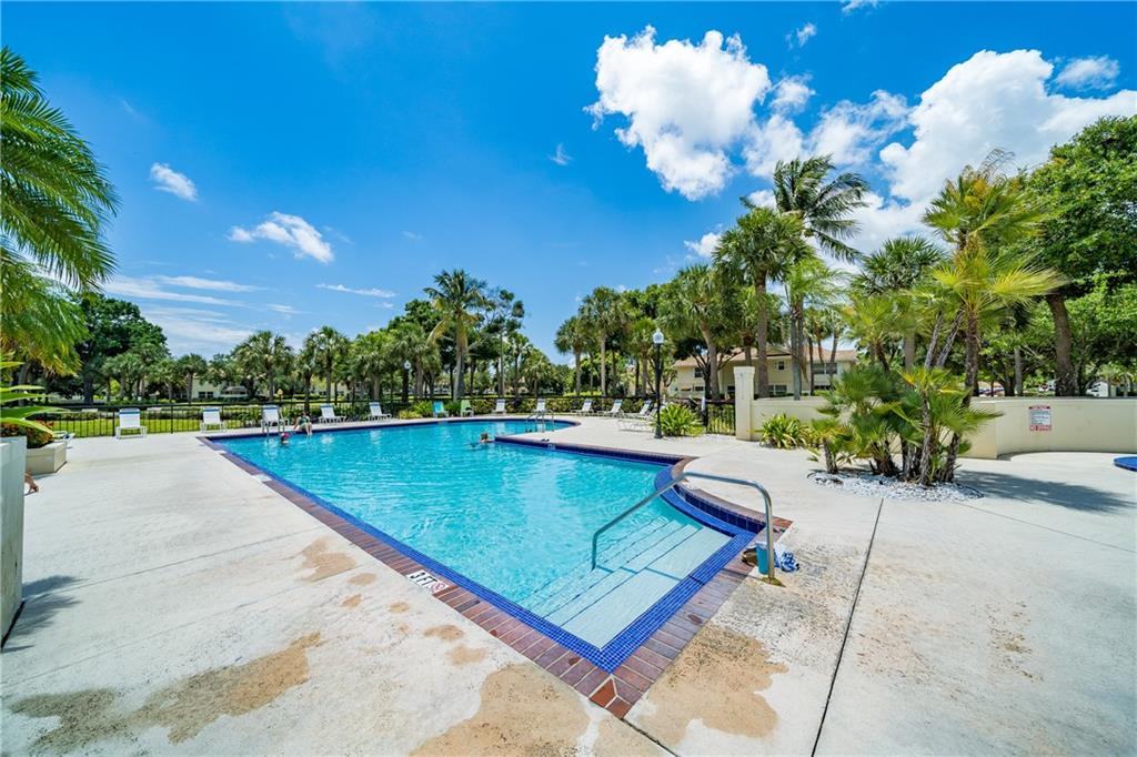 WELLESLEY AT LAKE CLARKE - Residential