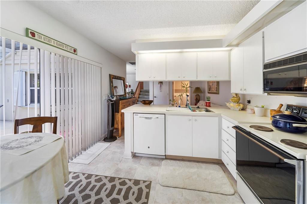 WELLESLEY AT LAKE CLARKE - Residential