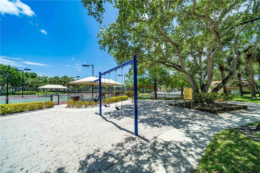 WELLESLEY AT LAKE CLARKE - Residential