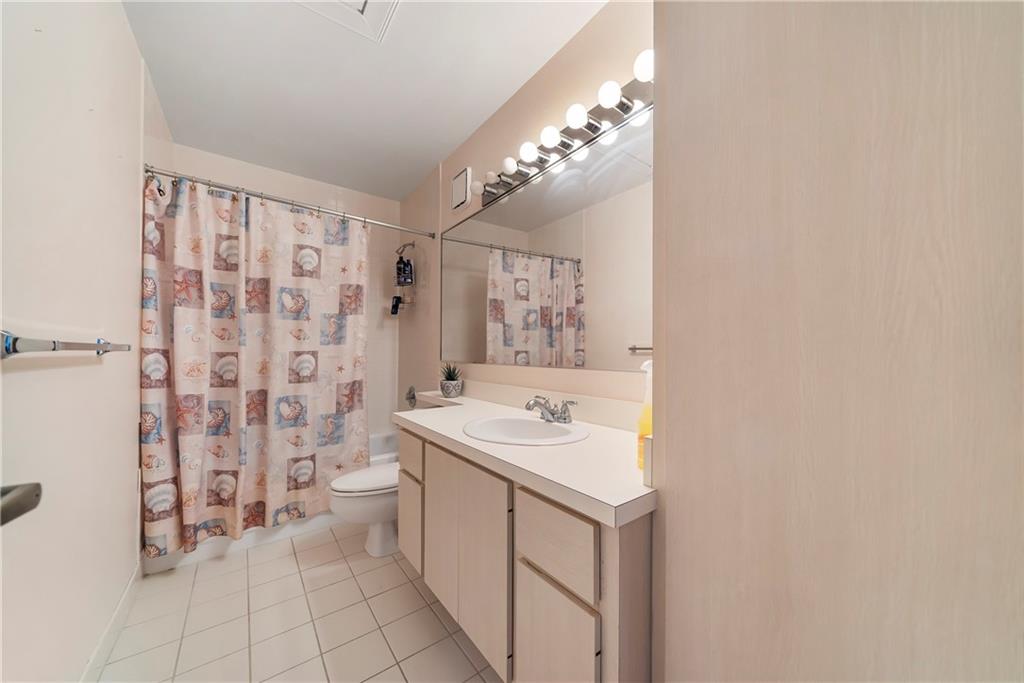 WELLESLEY AT LAKE CLARKE - Residential