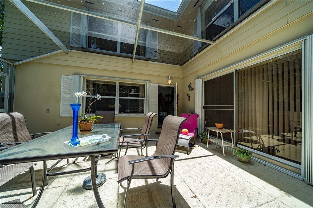 WELLESLEY AT LAKE CLARKE - Residential