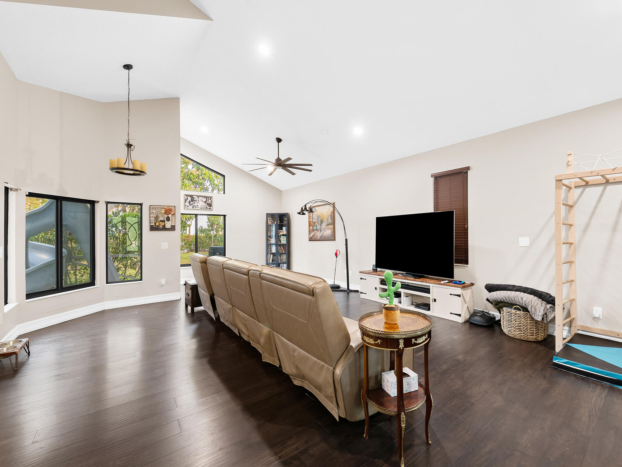 HIDDEN HAMMOCKS ESTATES - Residential