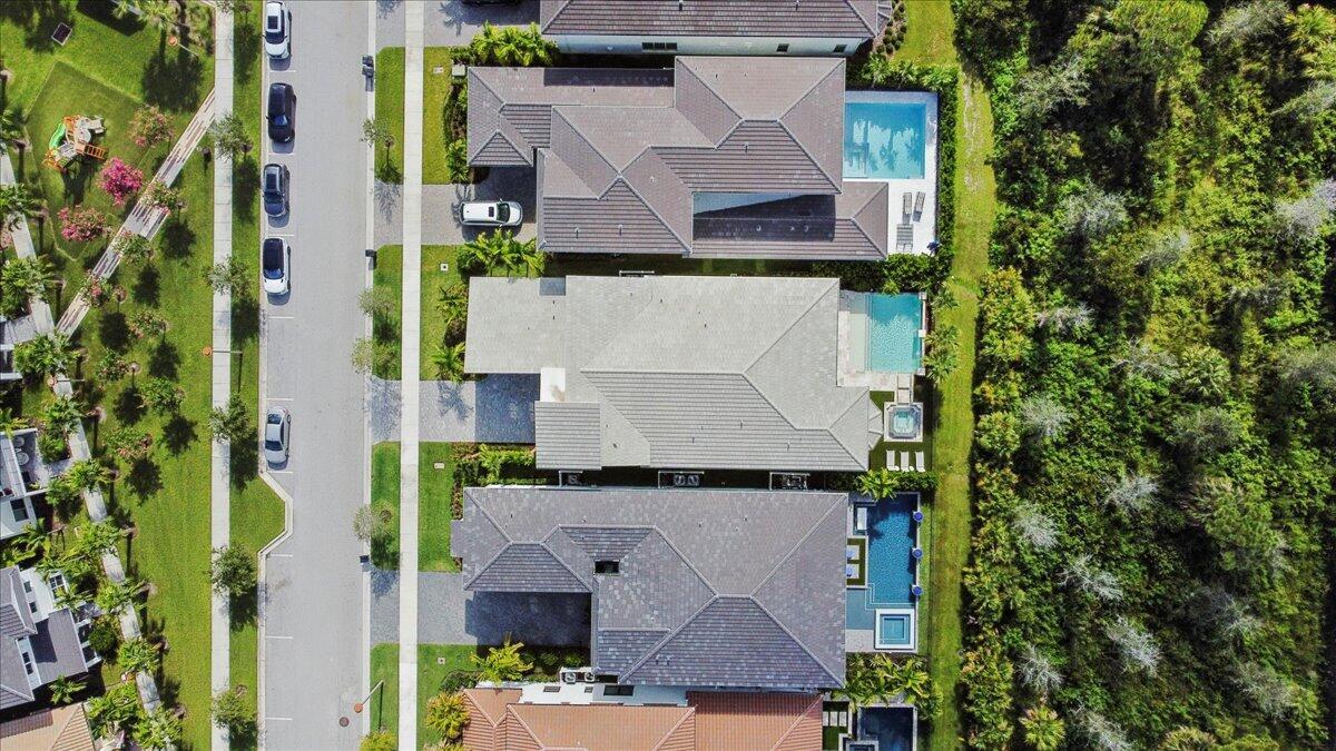 ALTON NEIGHBORHOOD - Residential