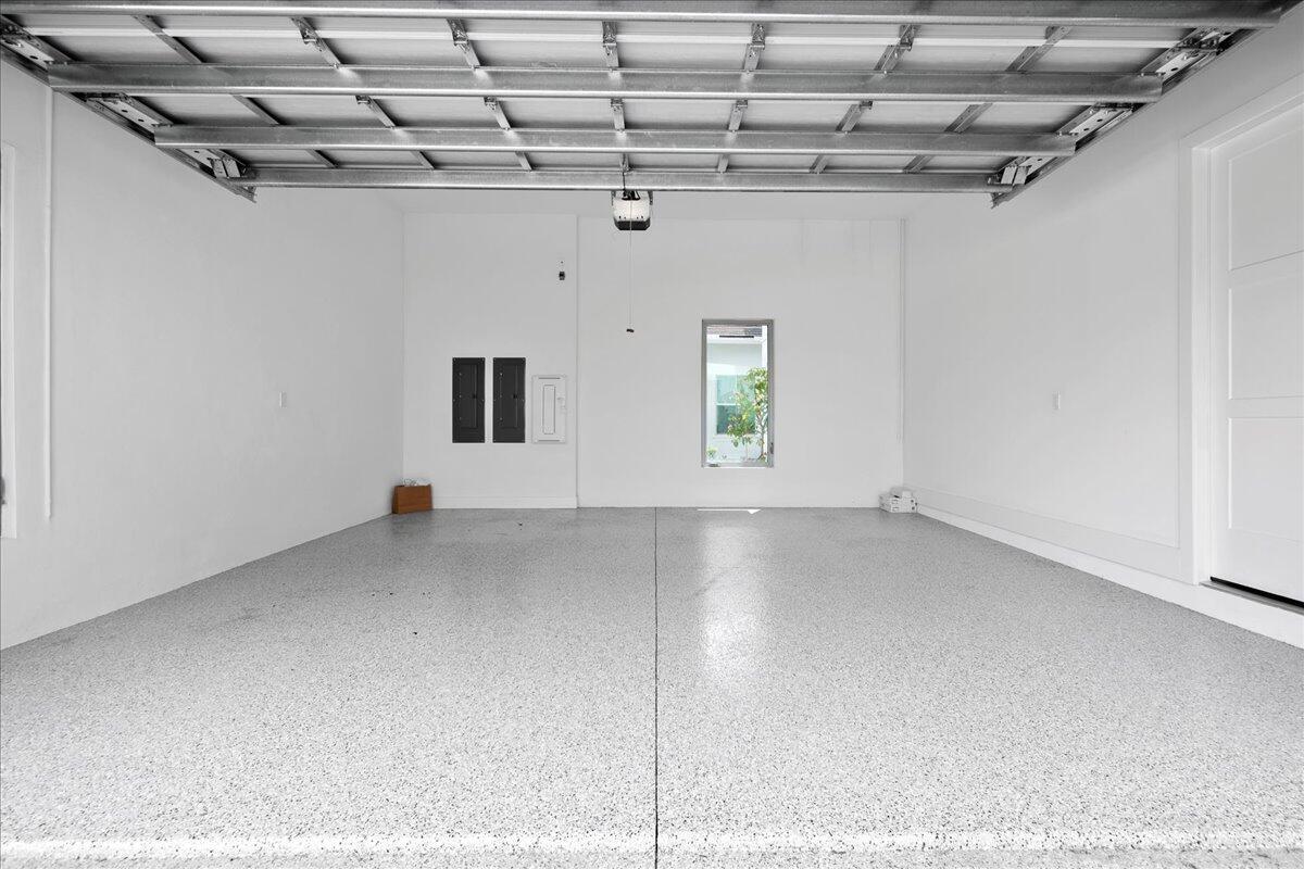 ALTON NEIGHBORHOOD - Residential