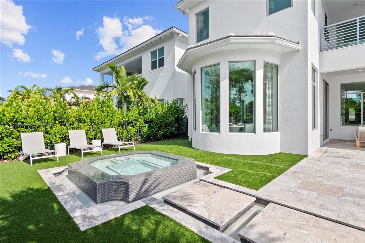 ALTON NEIGHBORHOOD - Residential