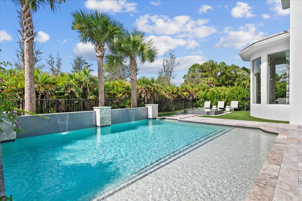 ALTON NEIGHBORHOOD - Residential