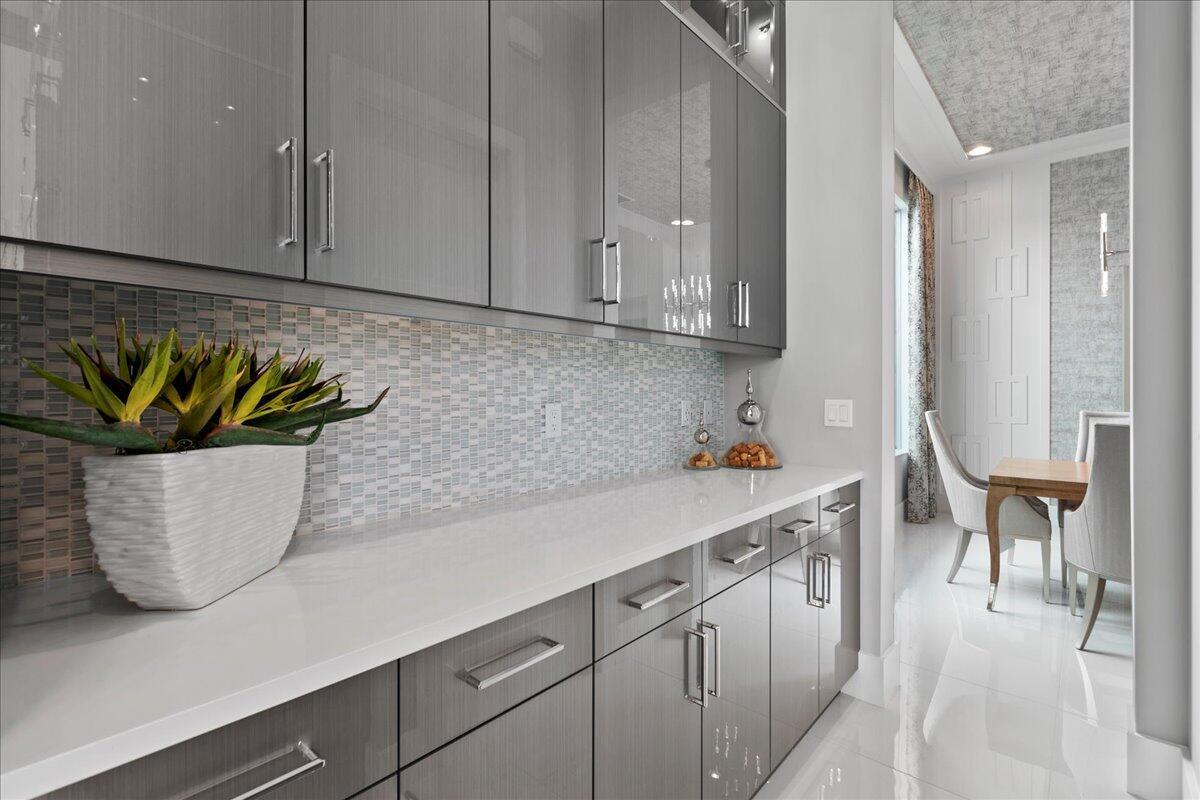 ALTON NEIGHBORHOOD - Residential