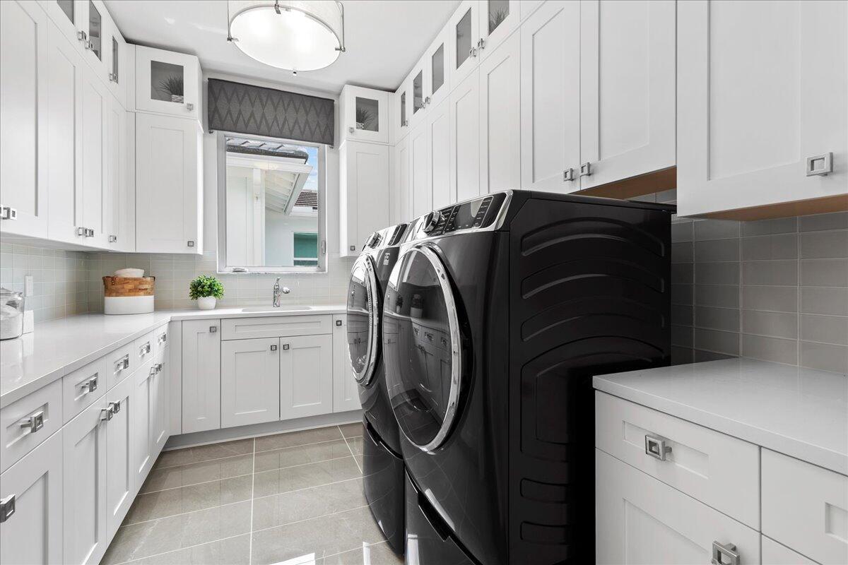 ALTON NEIGHBORHOOD - Residential