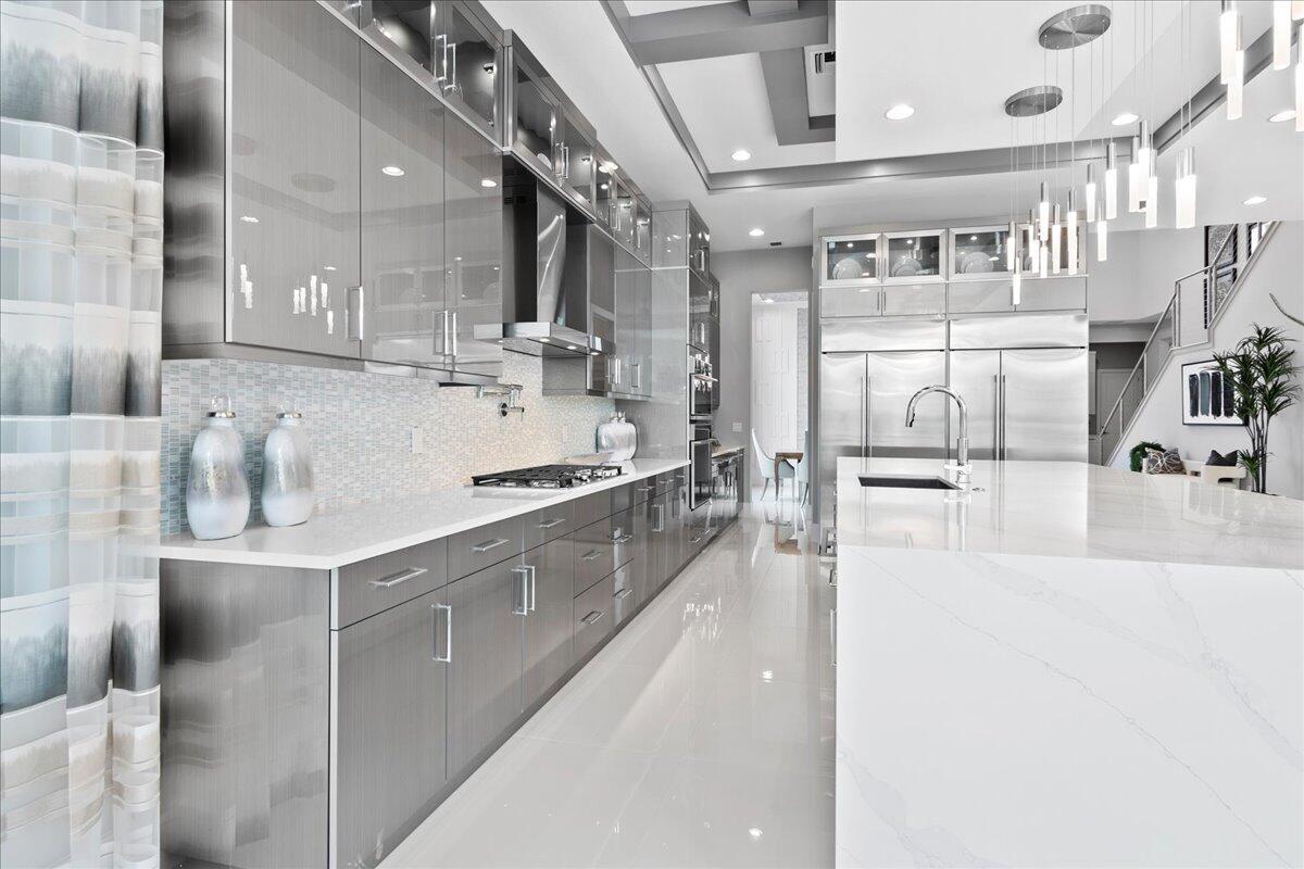 ALTON NEIGHBORHOOD - Residential