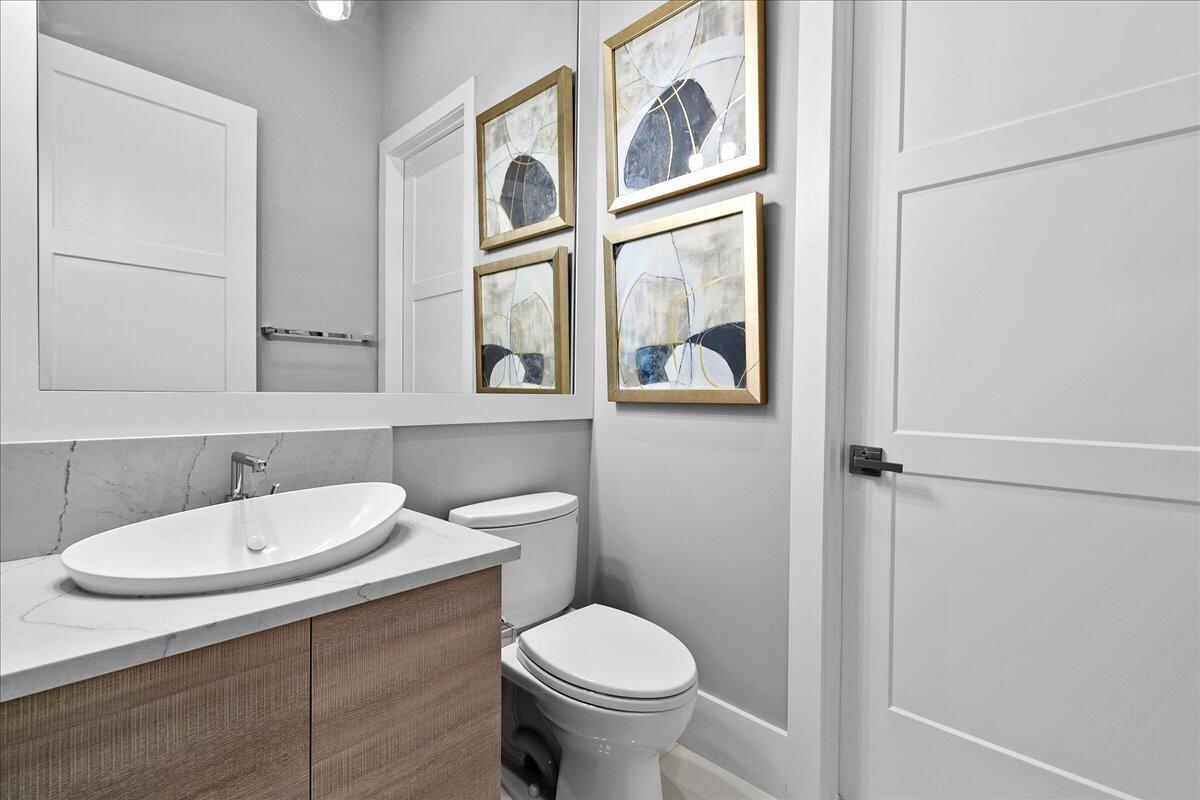 ALTON NEIGHBORHOOD - Residential