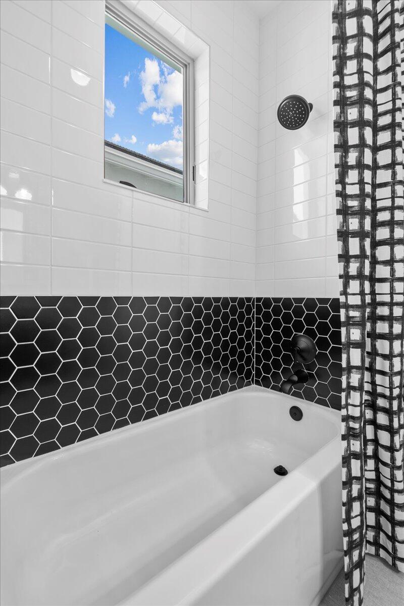 ALTON NEIGHBORHOOD - Residential