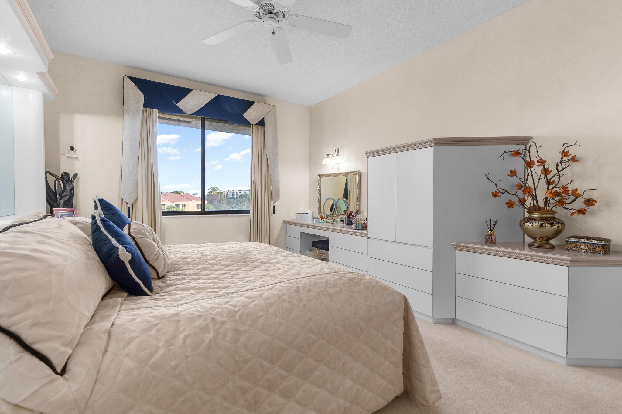 LAKES AT LA PAZ - Residential