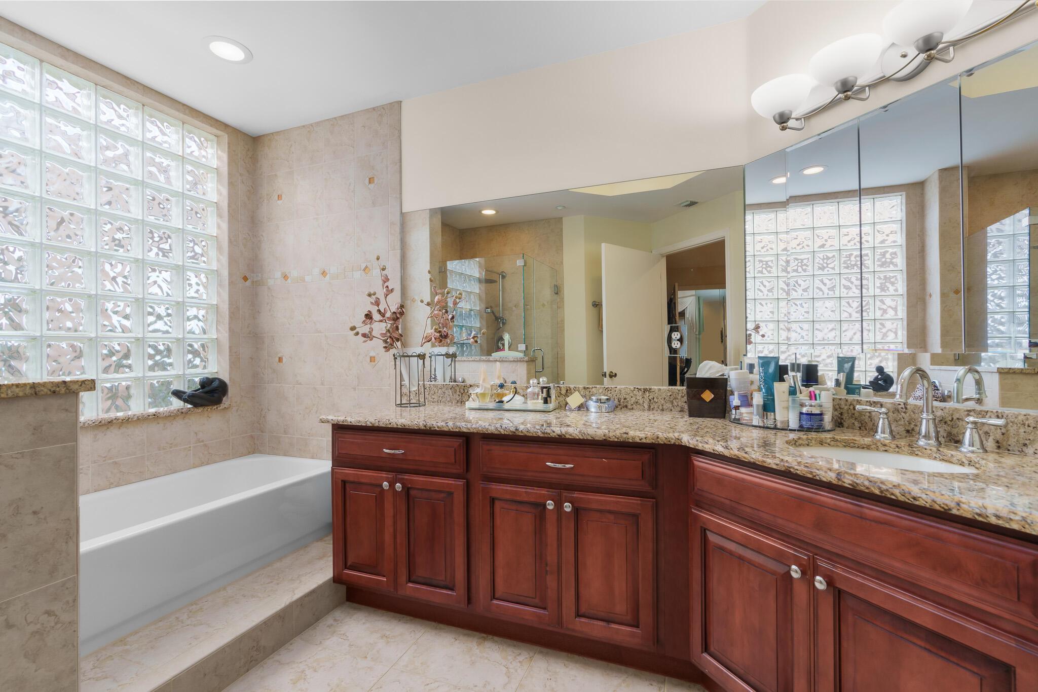 LAKES AT LA PAZ - Residential