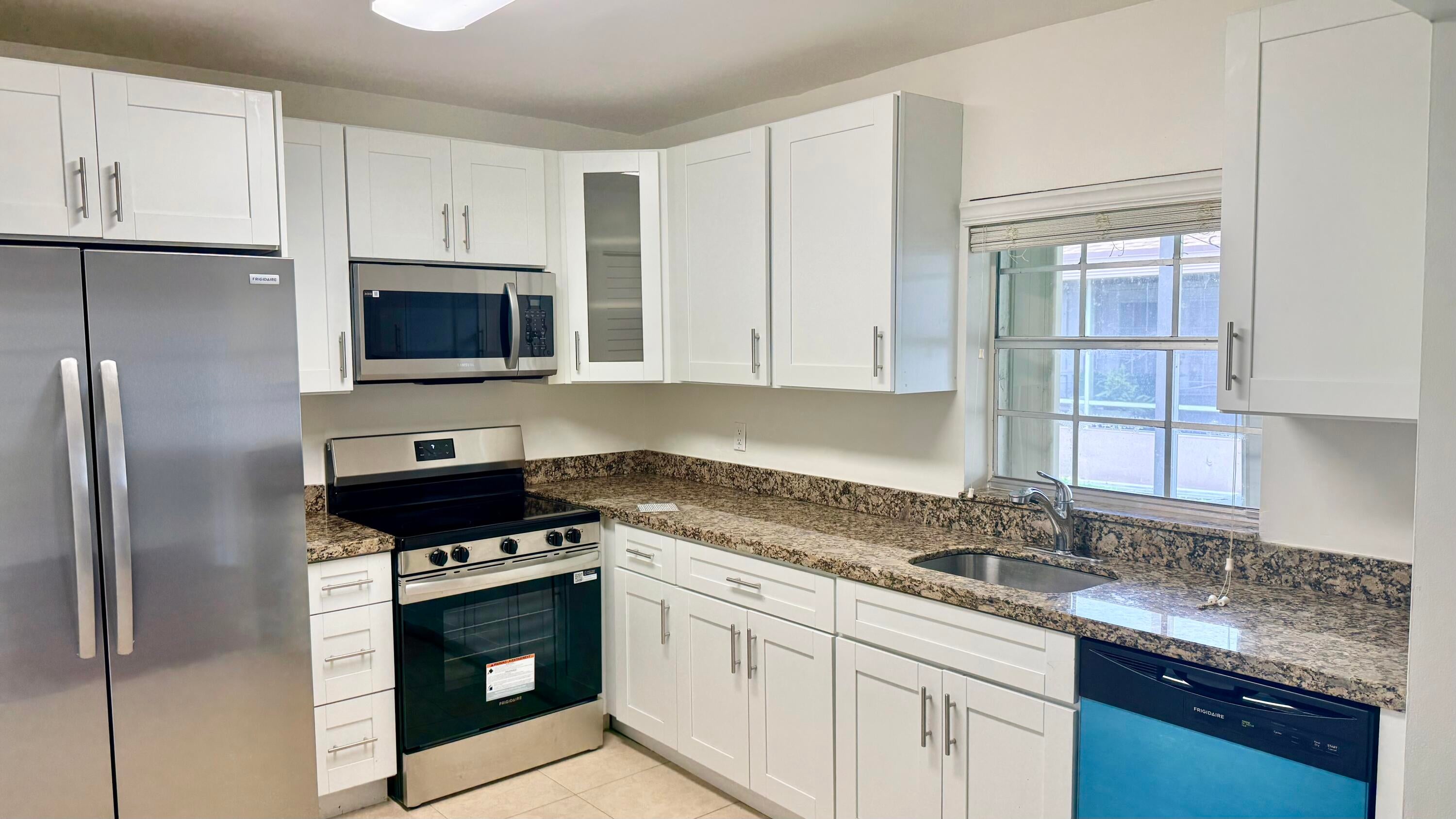 8061 SW 20TH Place 8061