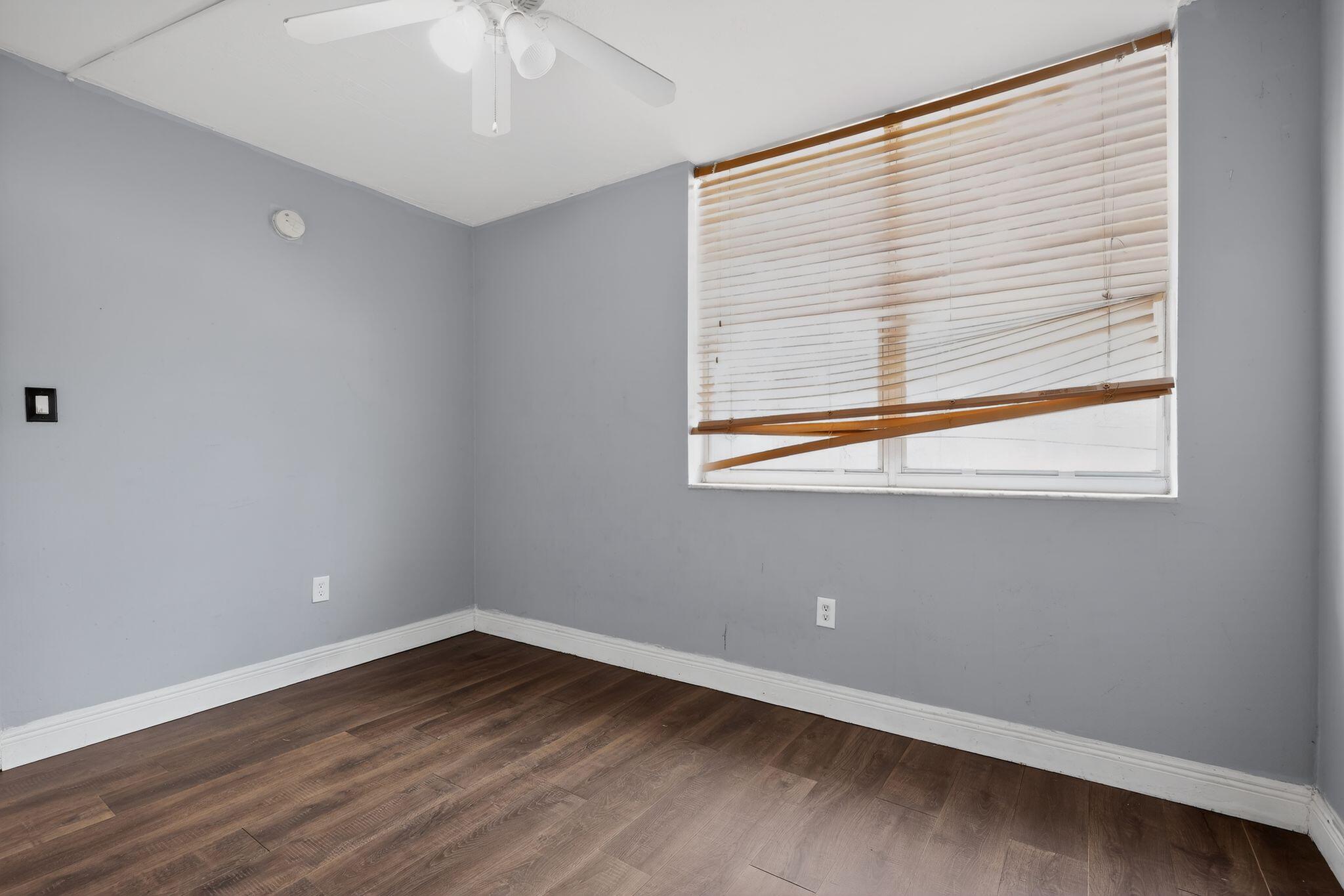 THE ARBOUR TOWNHOUSE SEC 3 CONDO - Residential