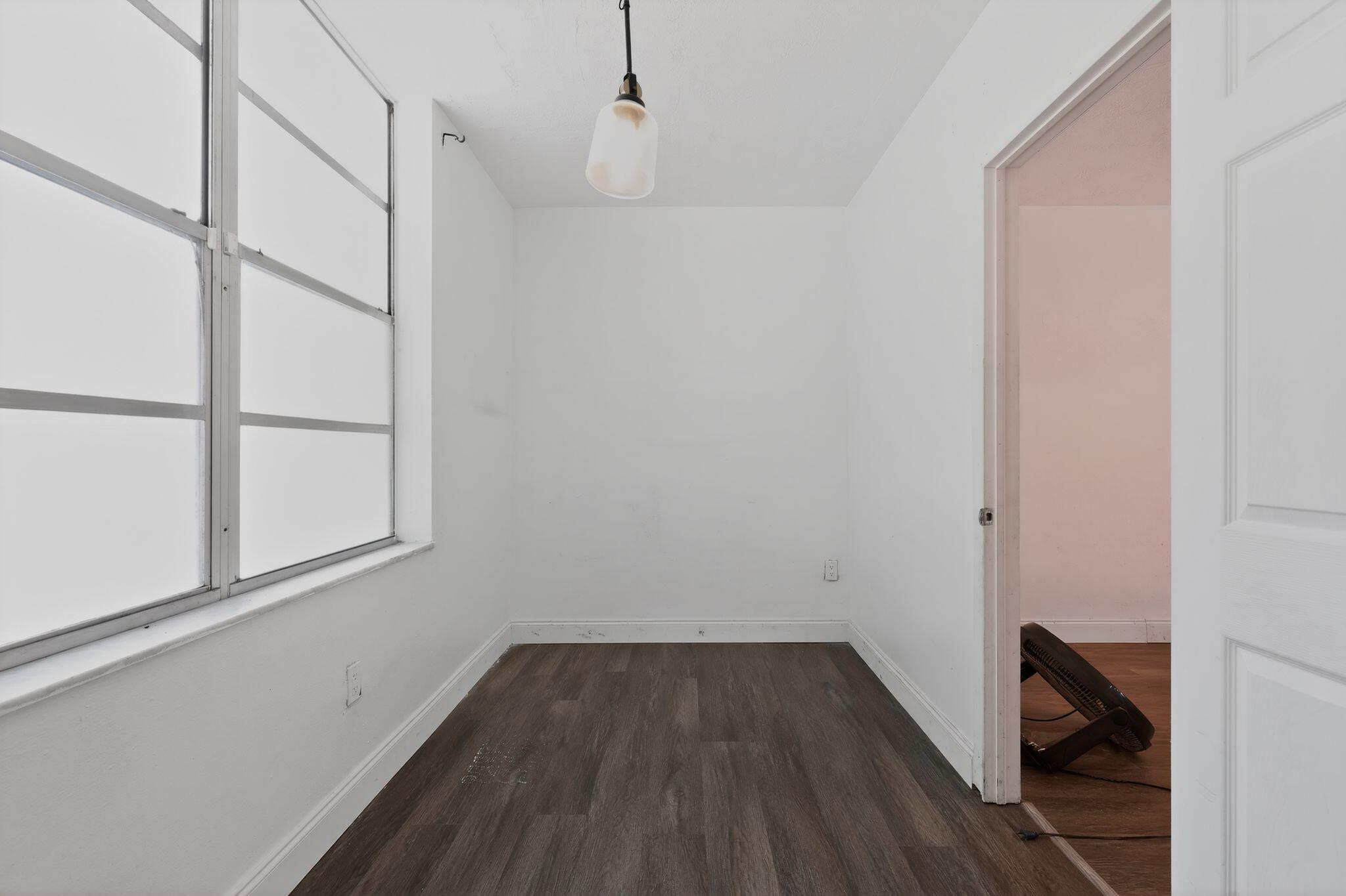 THE ARBOUR TOWNHOUSE SEC 3 CONDO - Residential