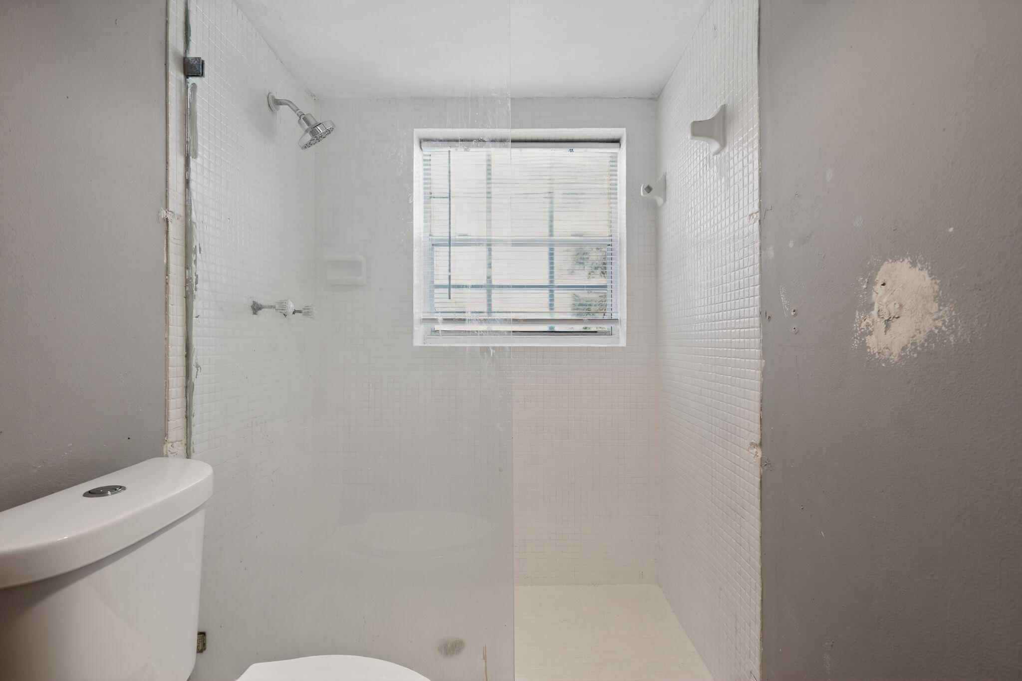 THE ARBOUR TOWNHOUSE SEC 3 CONDO - Residential