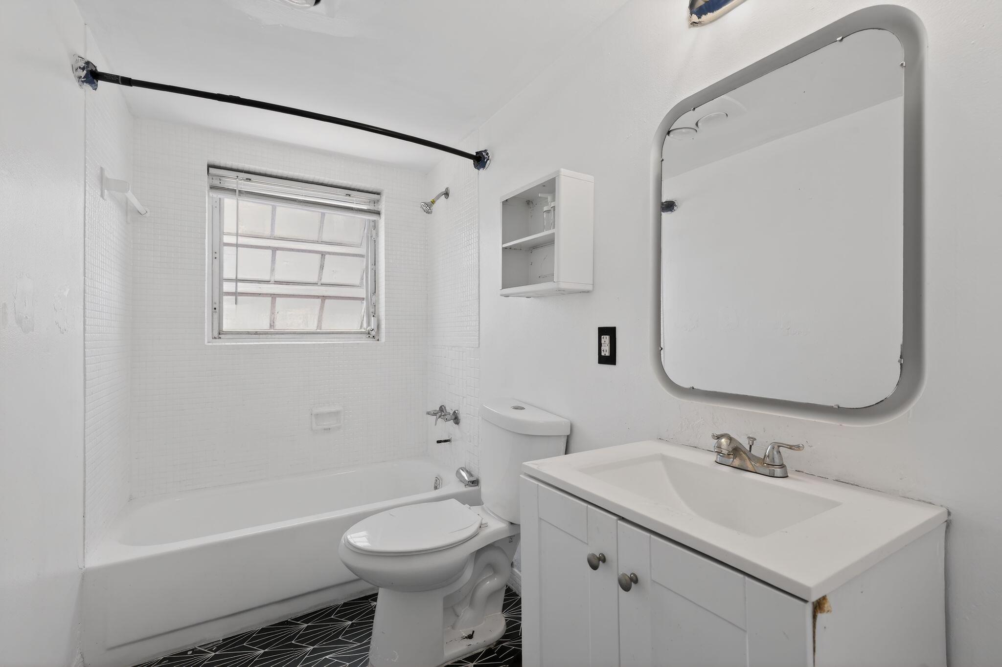 THE ARBOUR TOWNHOUSE SEC 3 CONDO - Residential