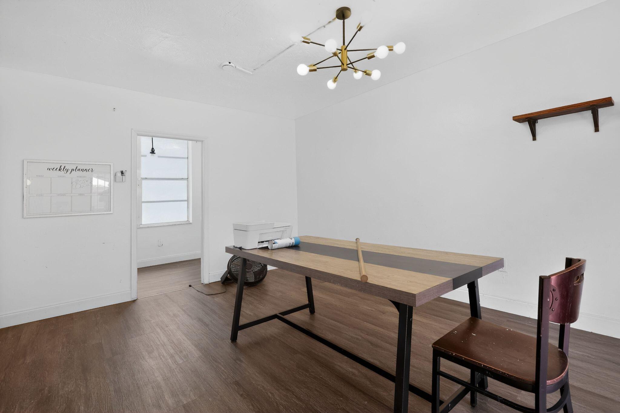 THE ARBOUR TOWNHOUSE SEC 3 CONDO - Residential