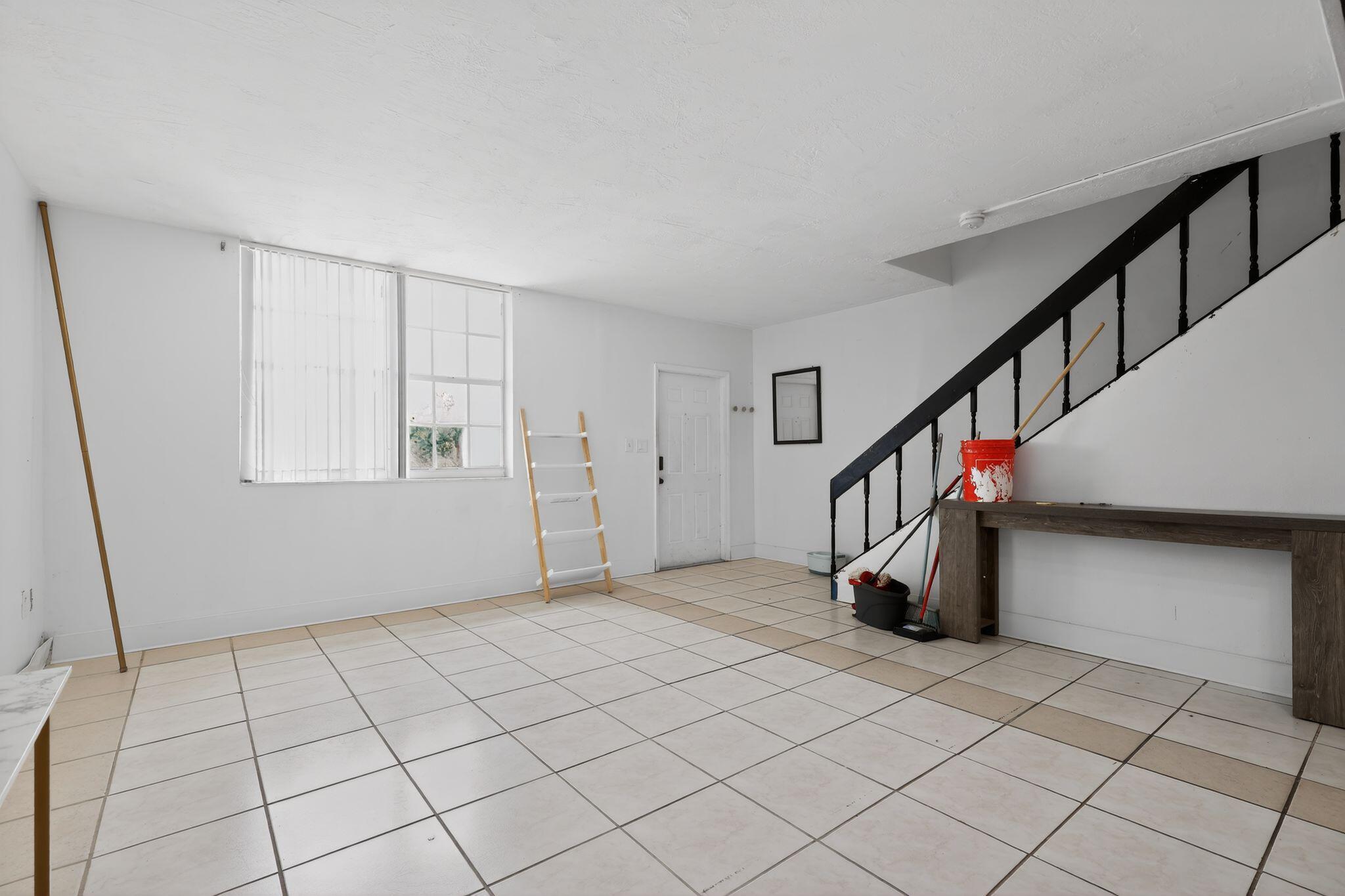 THE ARBOUR TOWNHOUSE SEC 3 CONDO - Residential