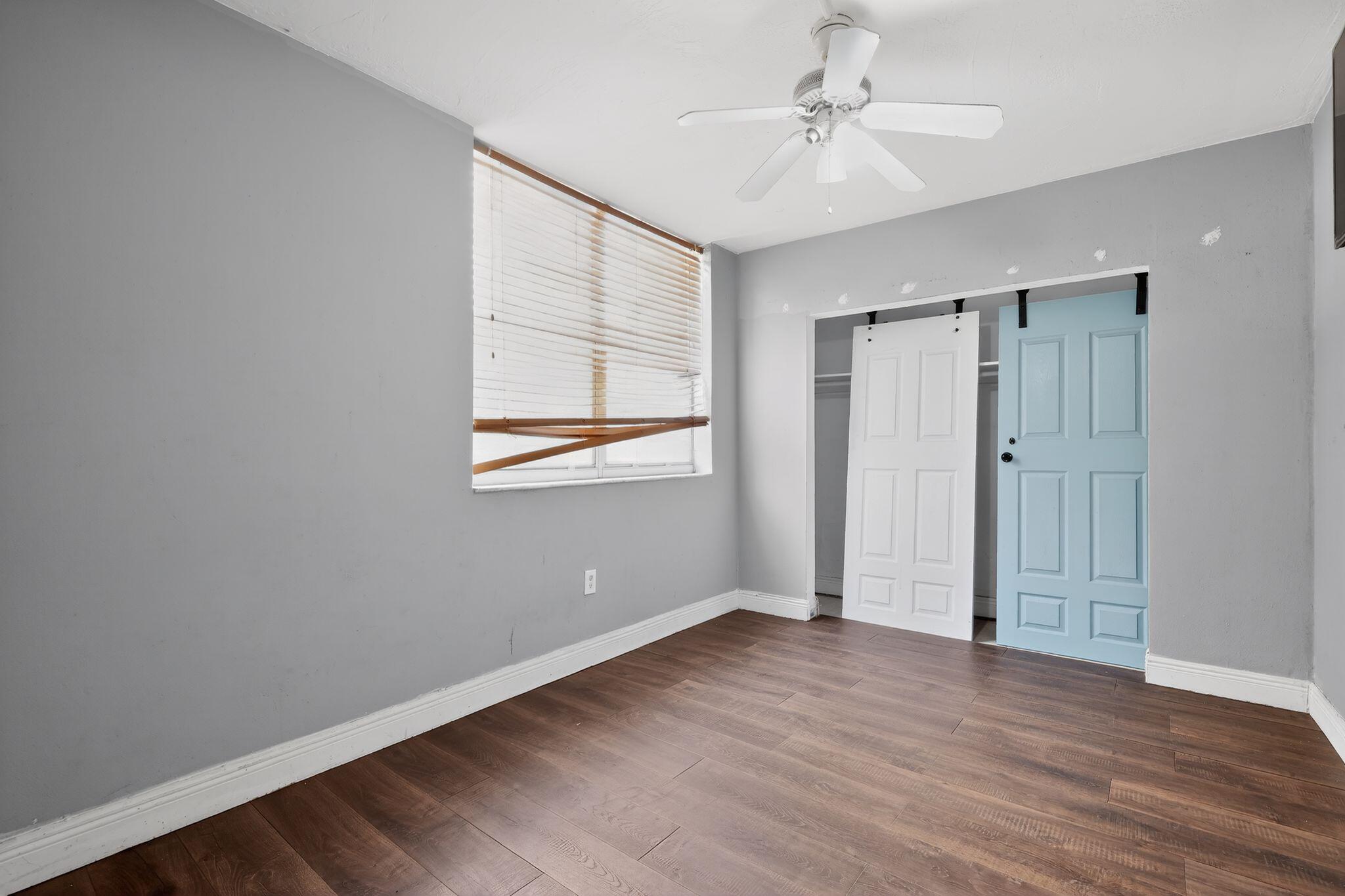 THE ARBOUR TOWNHOUSE SEC 3 CONDO - Residential