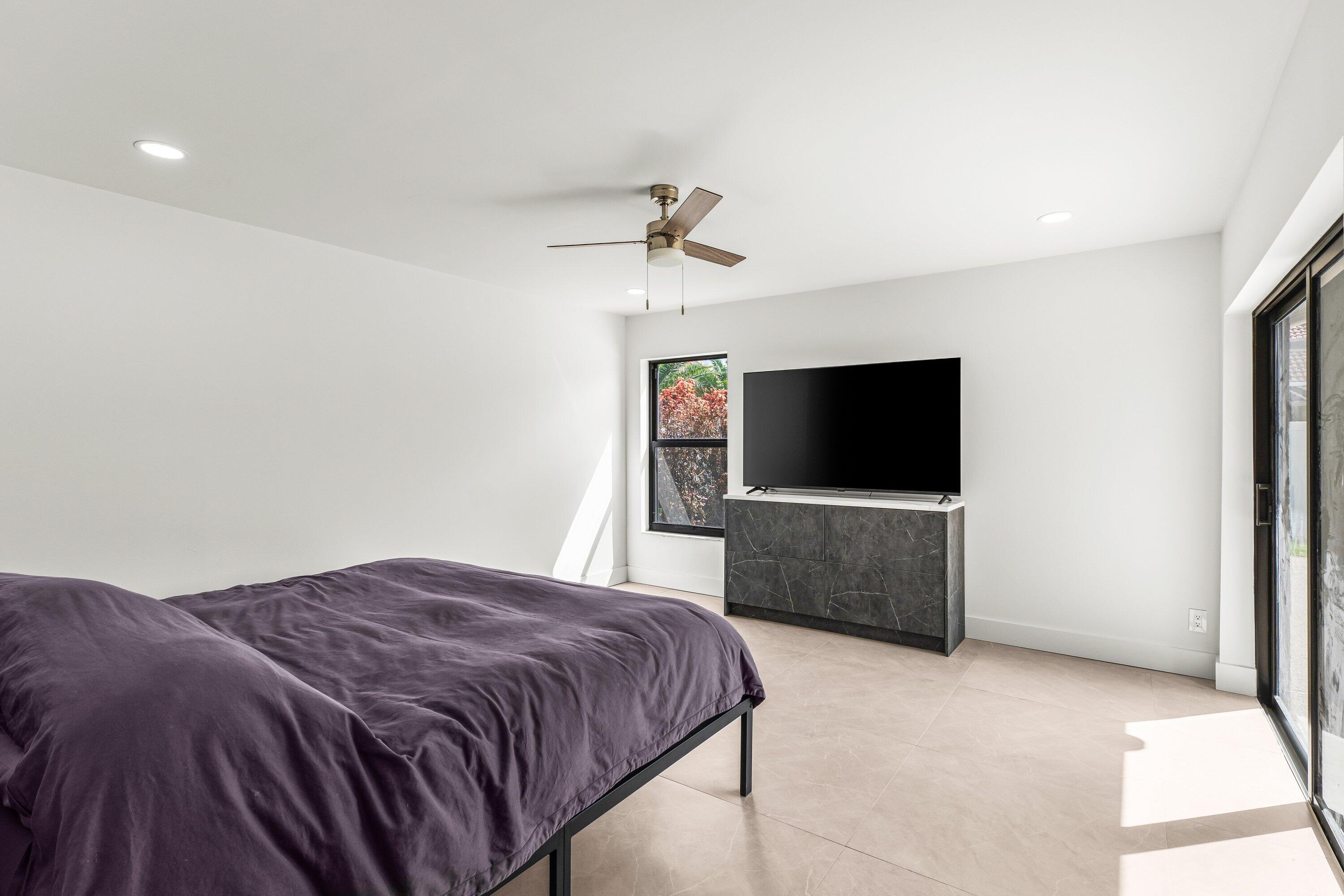 ESCONDIDO - Residential