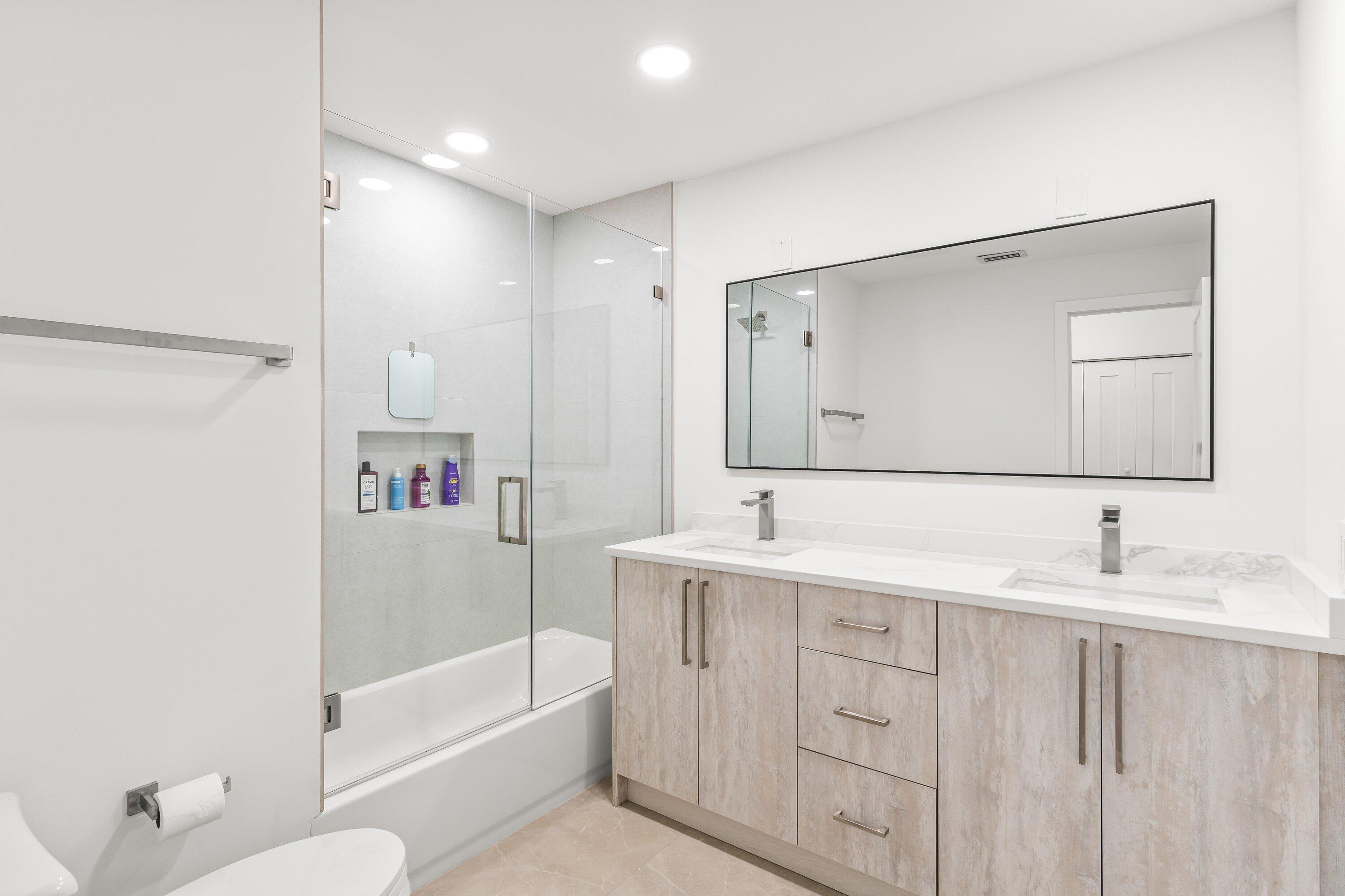 ESCONDIDO - Residential