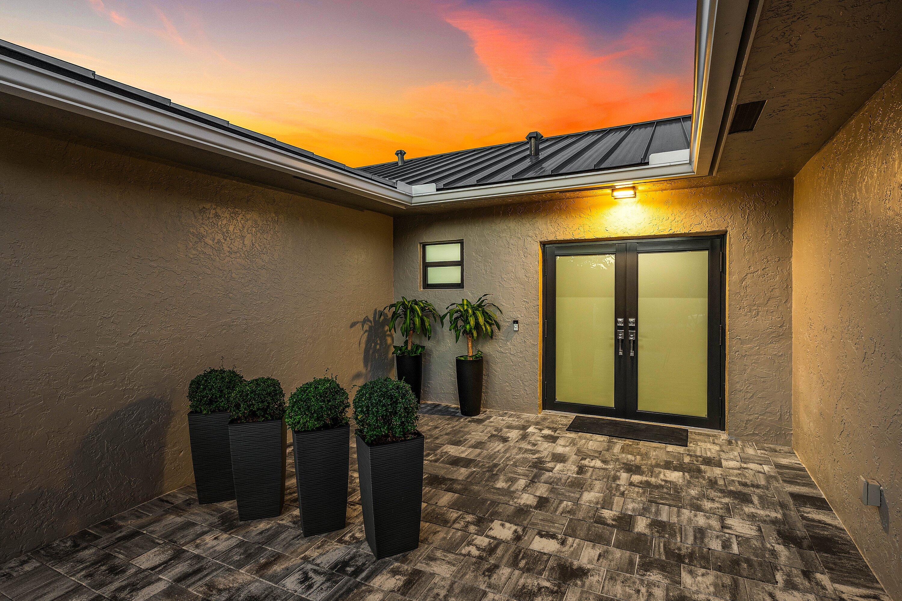 ESCONDIDO - Residential