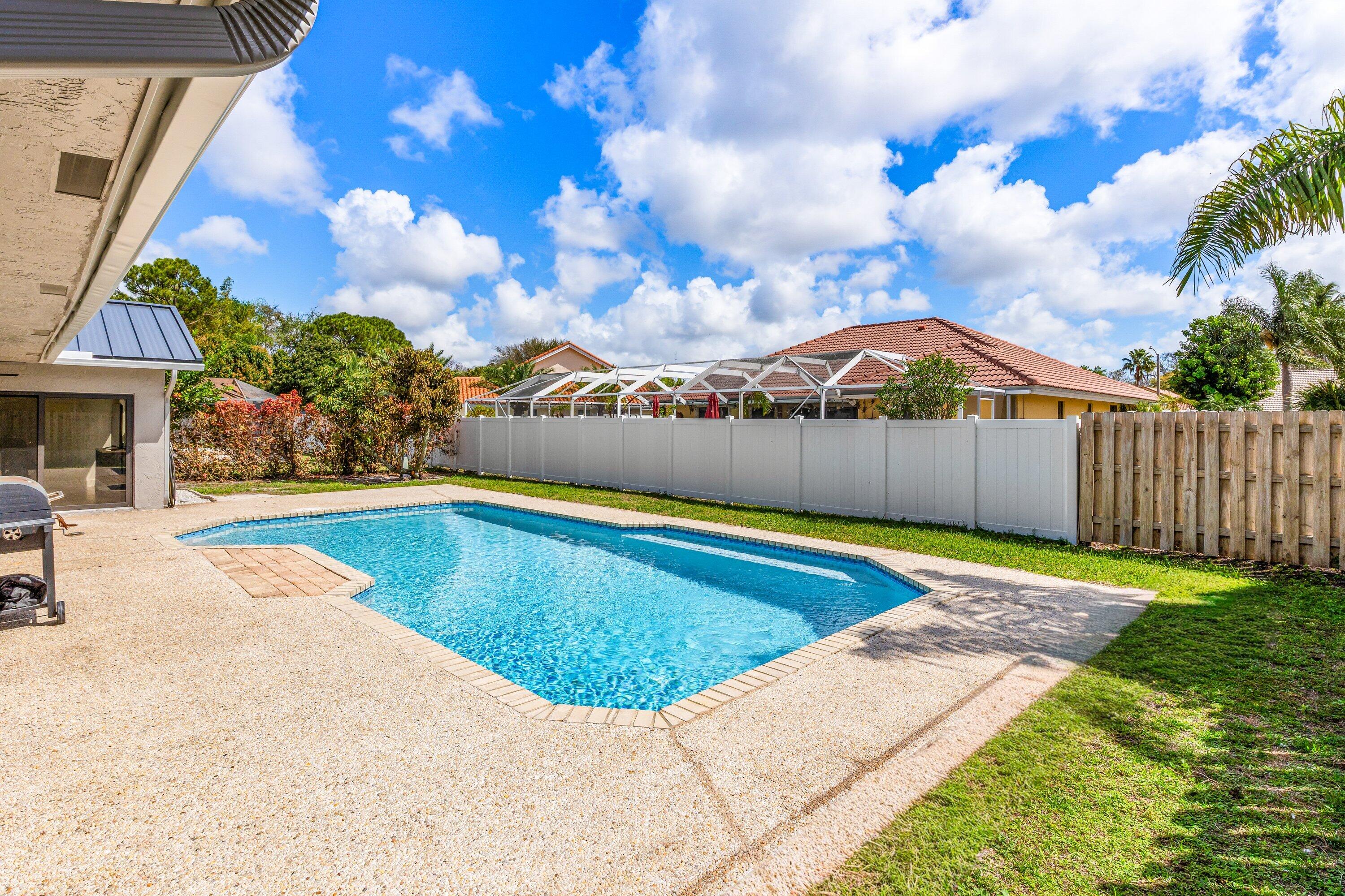 ESCONDIDO - Residential