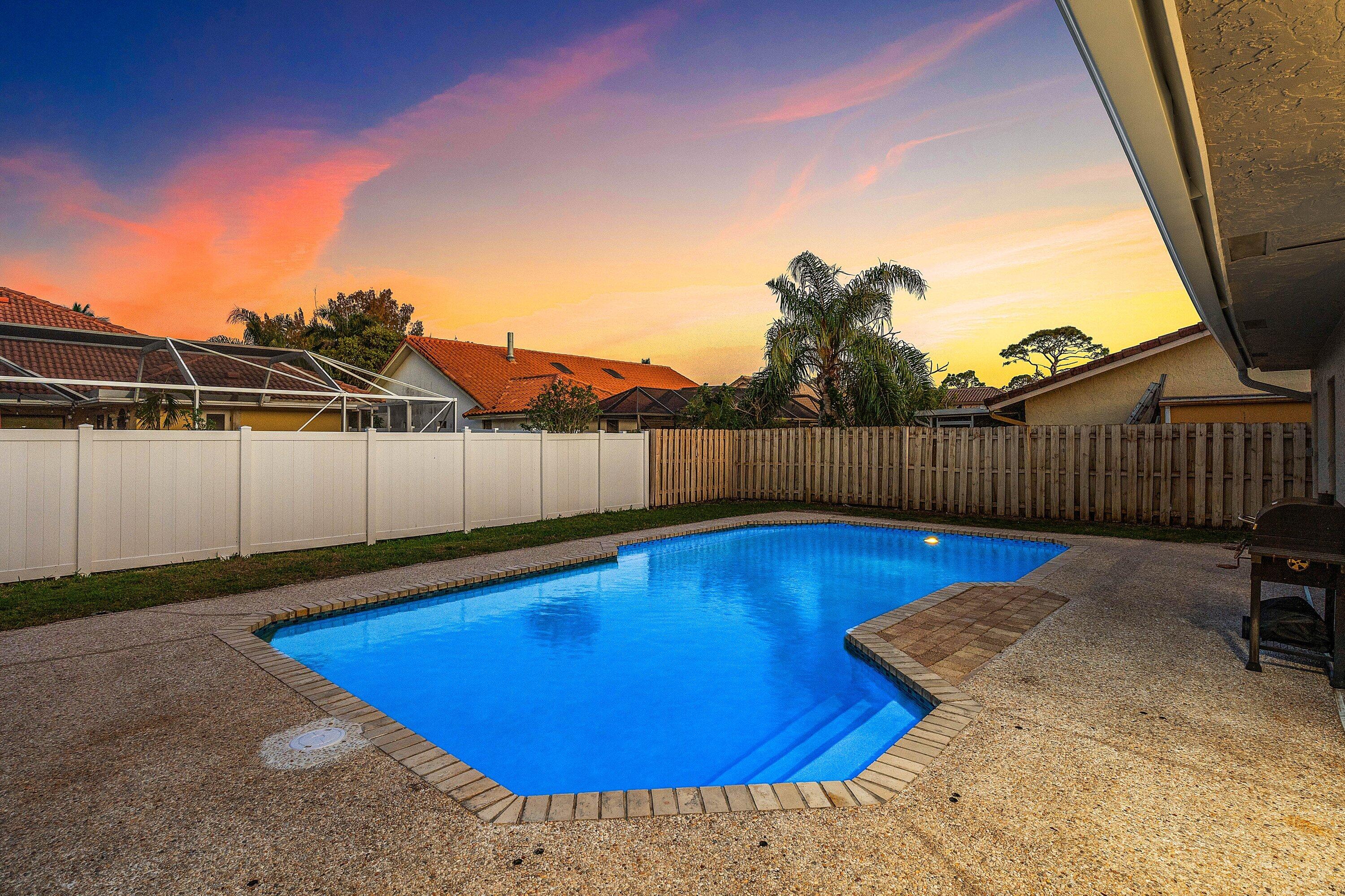 ESCONDIDO - Residential