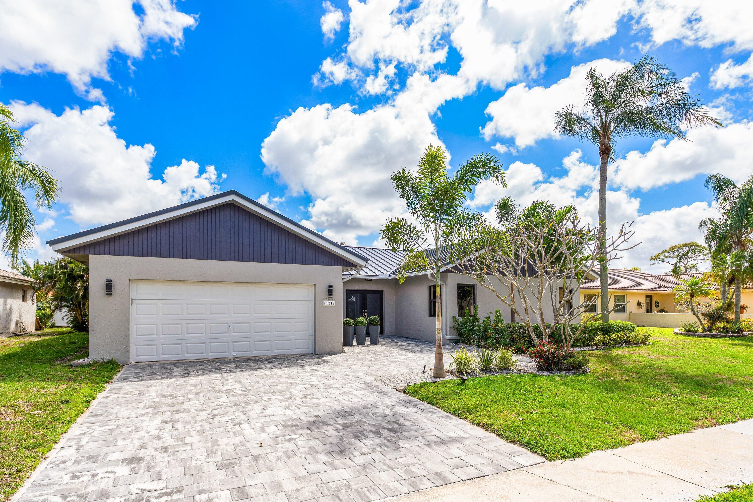 ESCONDIDO - Residential