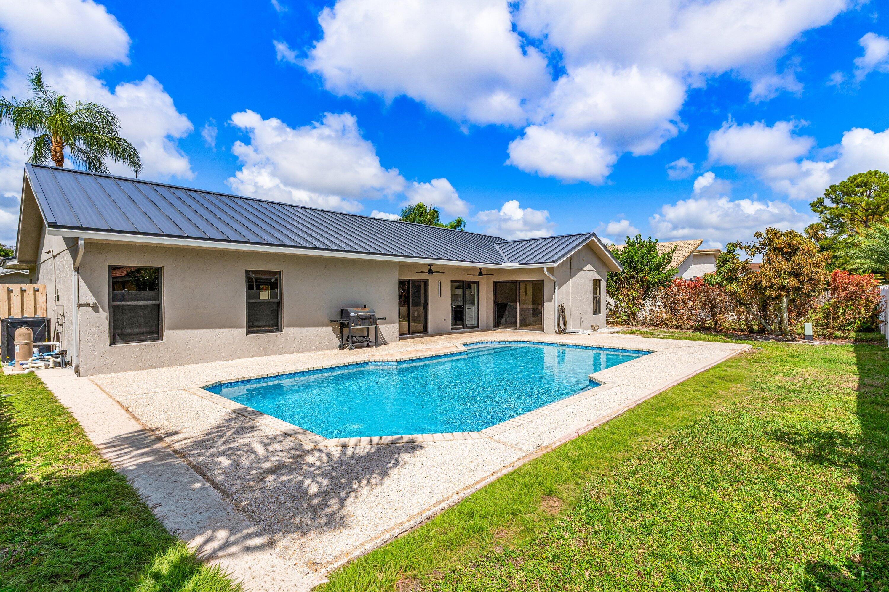 ESCONDIDO - Residential