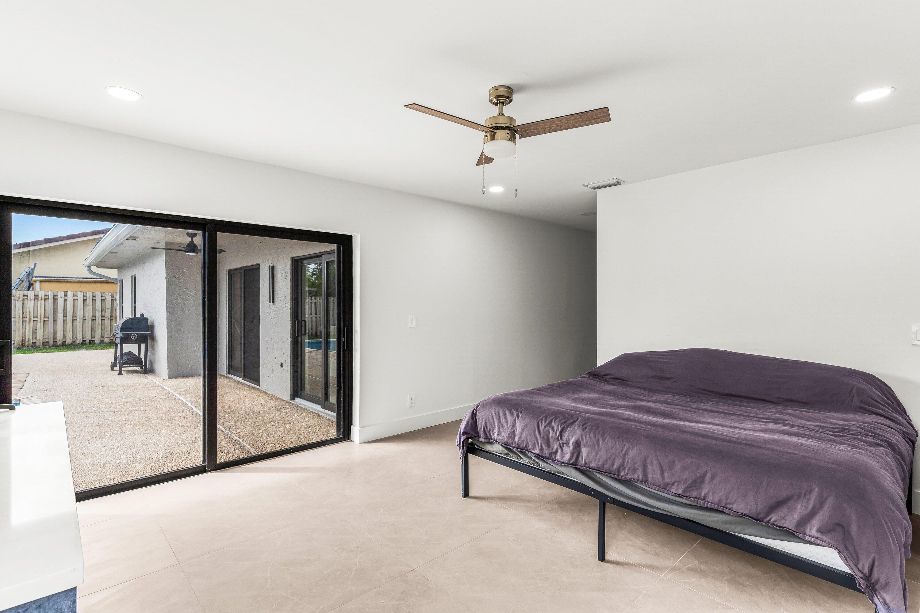 ESCONDIDO - Residential