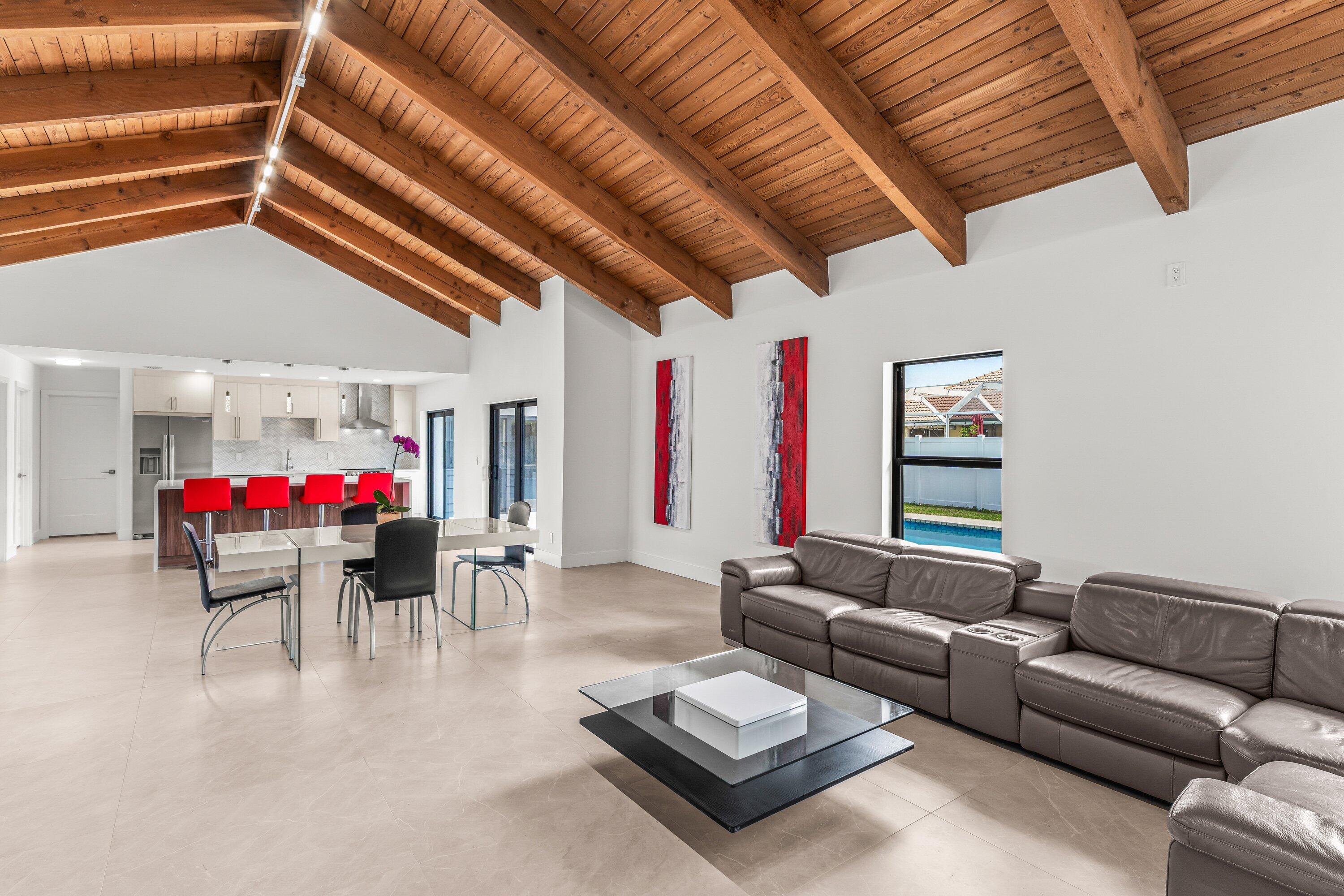 ESCONDIDO - Residential