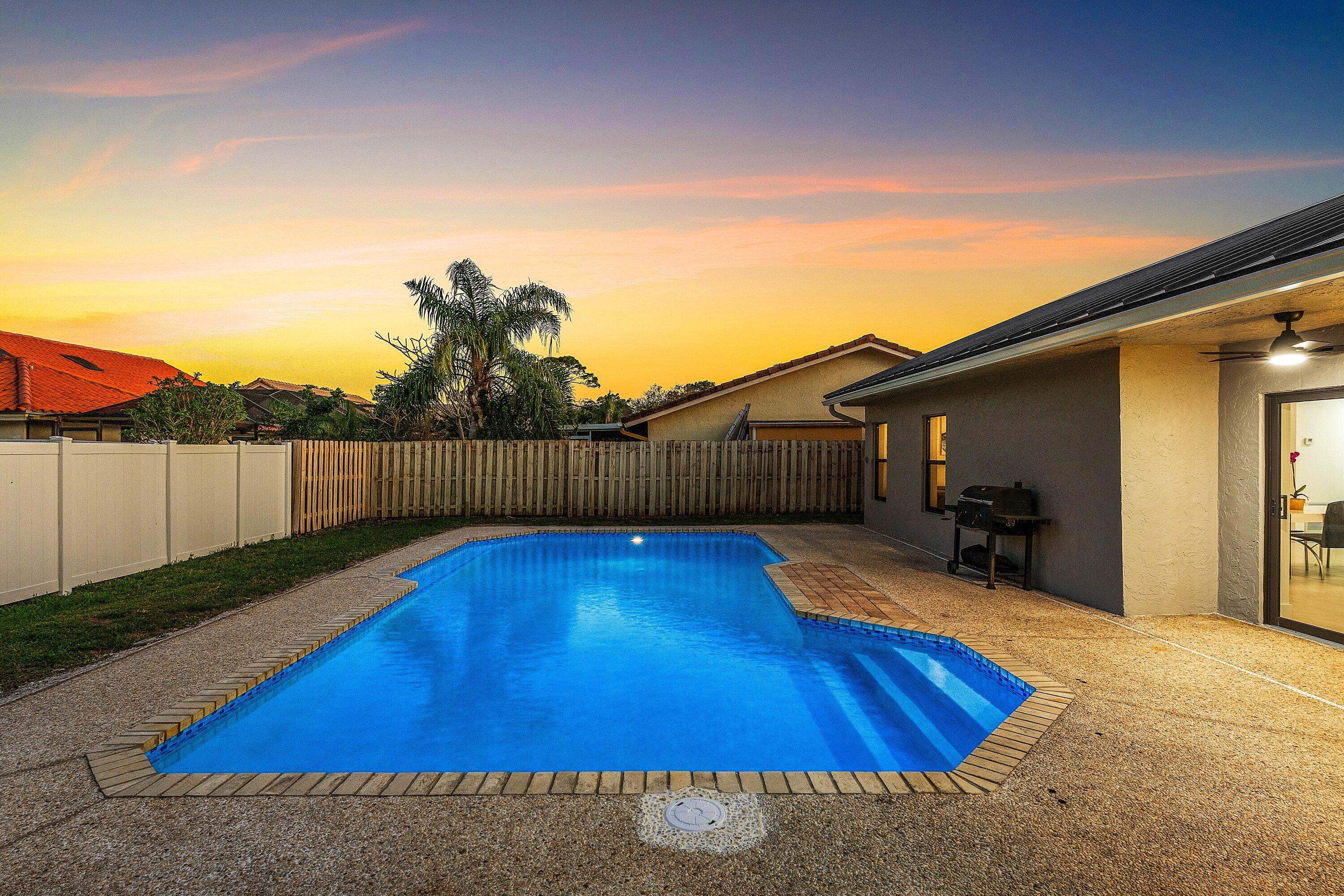 ESCONDIDO - Residential