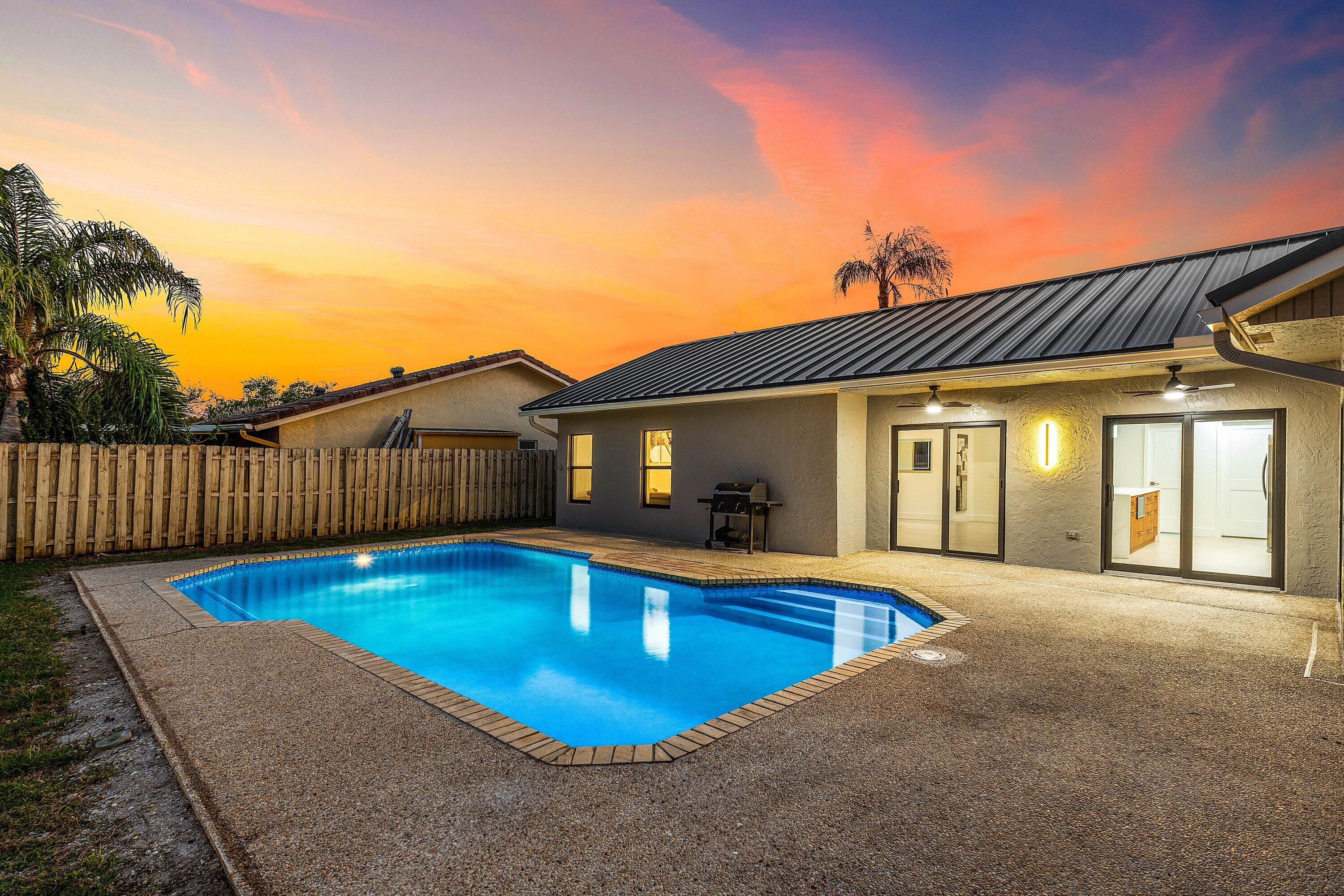 ESCONDIDO - Residential