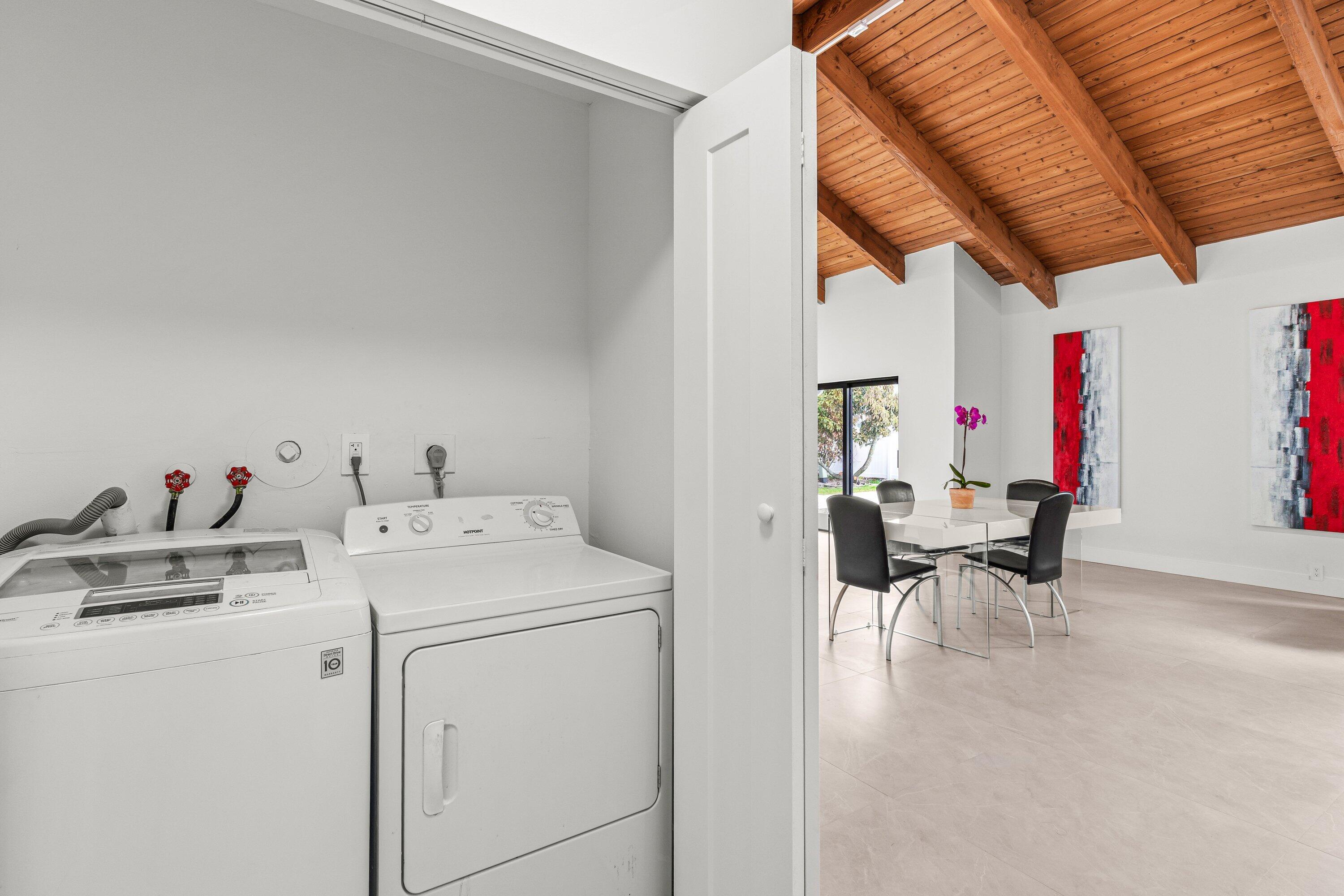 ESCONDIDO - Residential