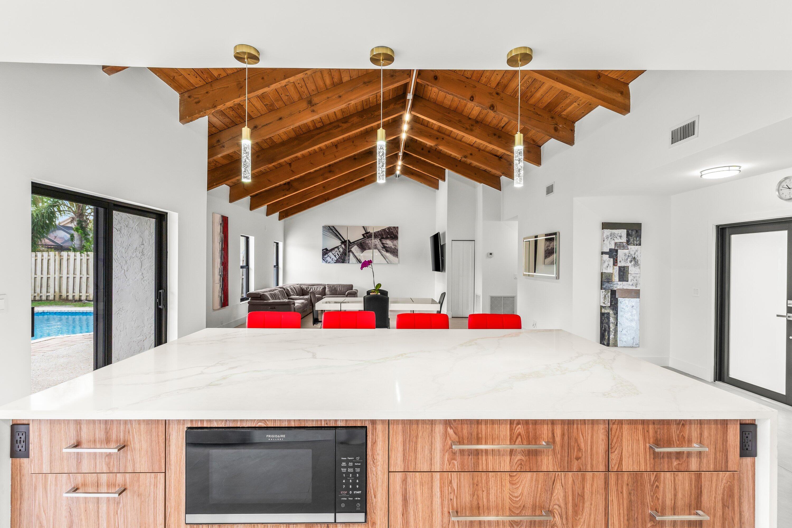 ESCONDIDO - Residential