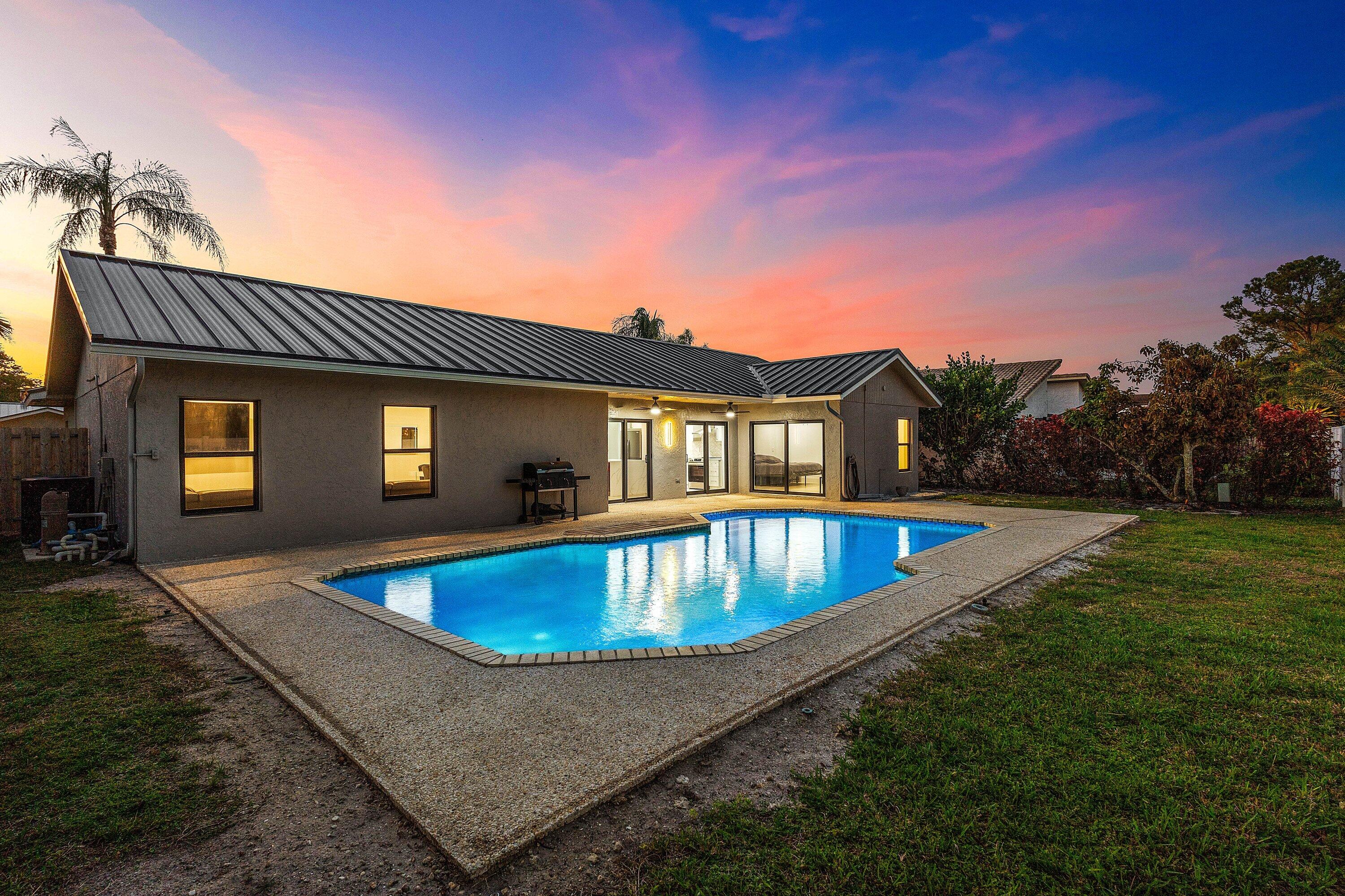 ESCONDIDO - Residential