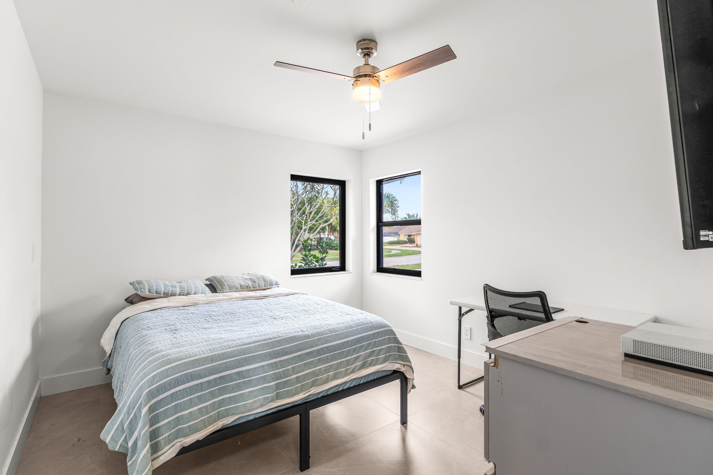 ESCONDIDO - Residential