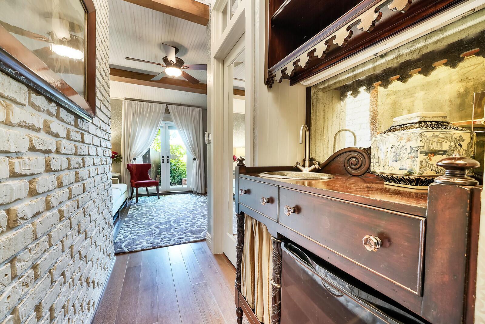 LANTANA POINT - Residential Lease