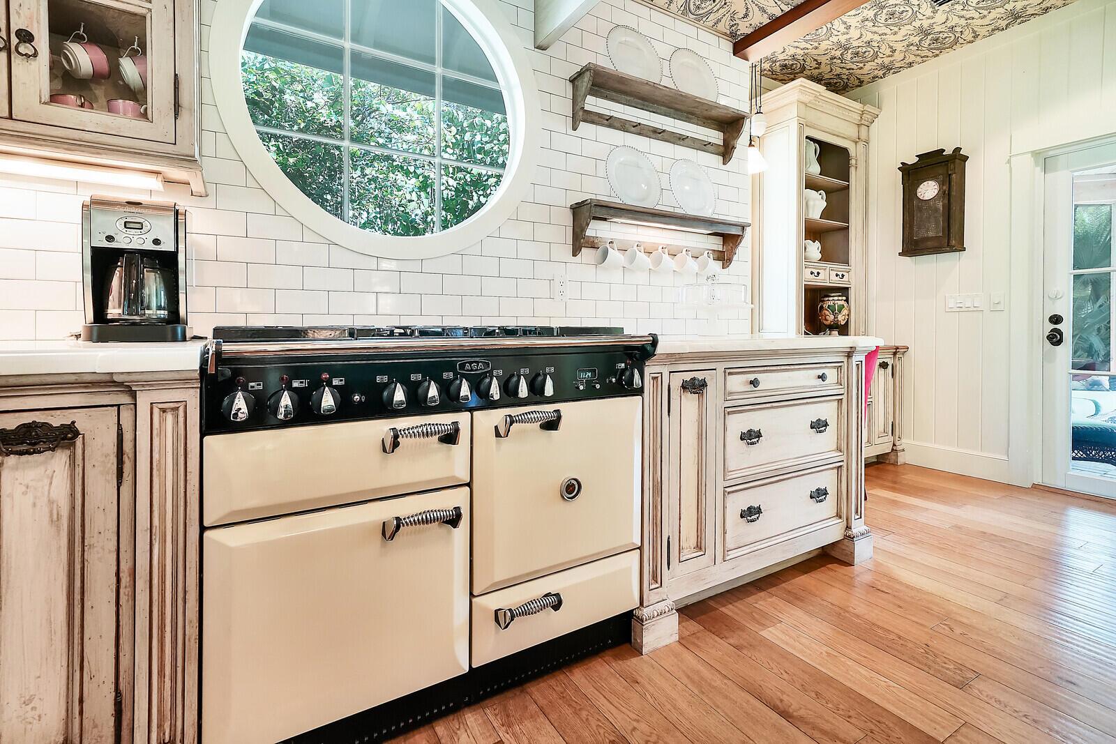 LANTANA POINT - Residential Lease