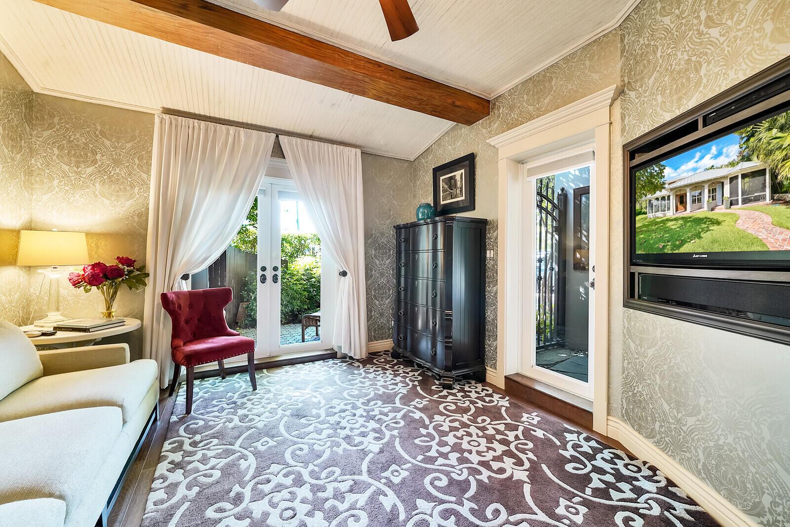 LANTANA POINT - Residential Lease